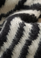 Knit Zebra Jacquard Scarf Sai Feel