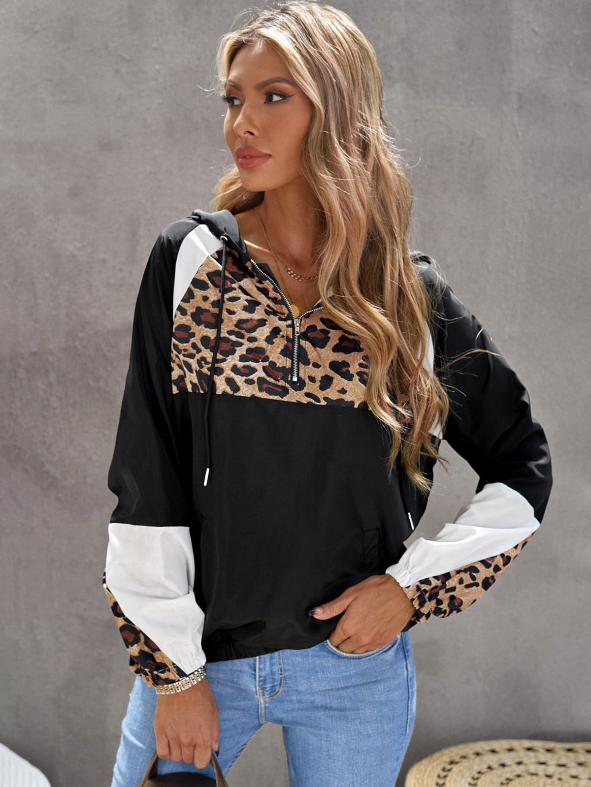 Leopard print contrast stitching sweater Sai Feel