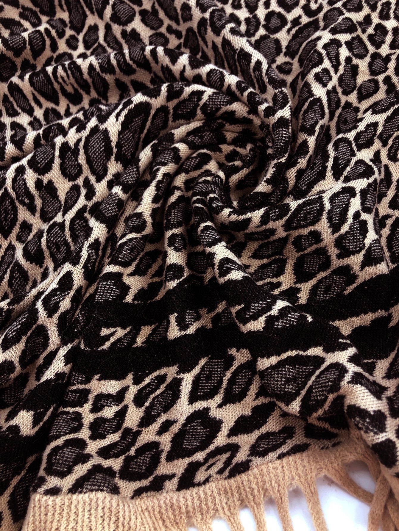 Leopard print fur collar coat with fringed knit shawl Sai Feel