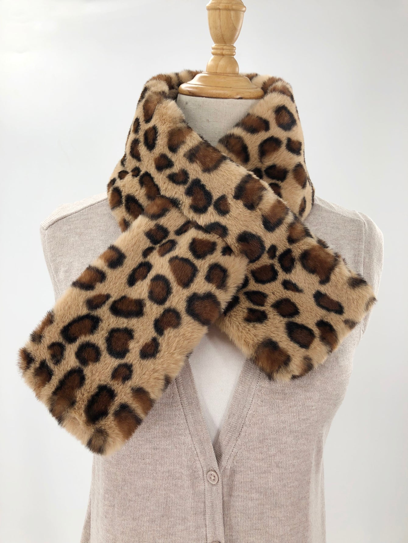 Leopard print warm fur collar Sai Feel