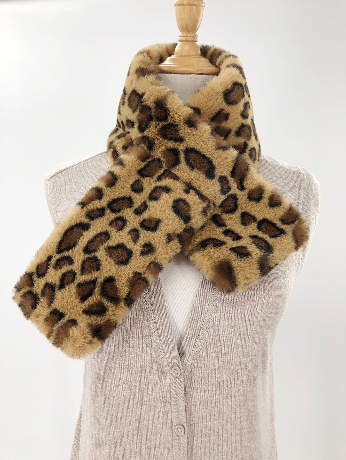 Leopard print warm fur collar Sai Feel