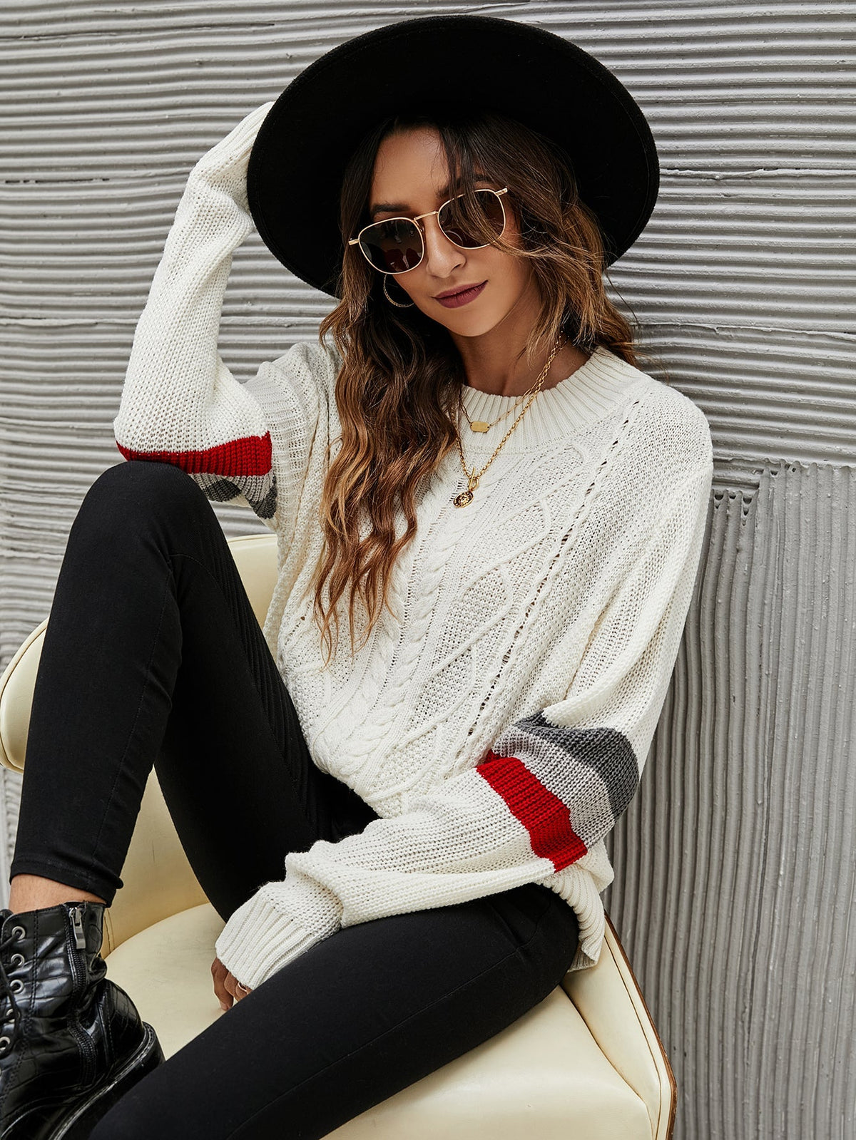 Loose round neck long-sleeved knitted sweater Sai Feel