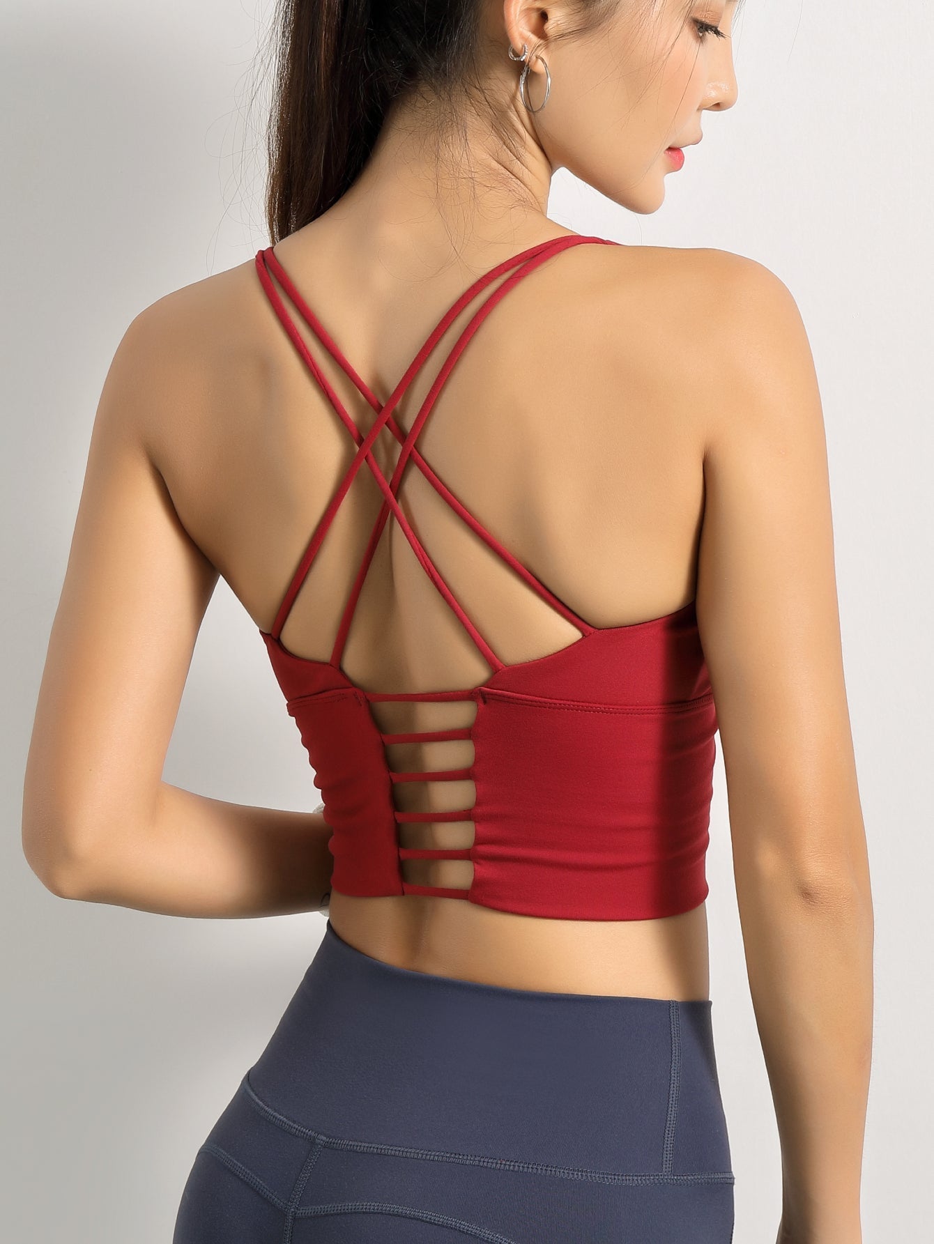 Medium Support Seamless Criss Cross Lace-up Back Sports Bra Sai Feel