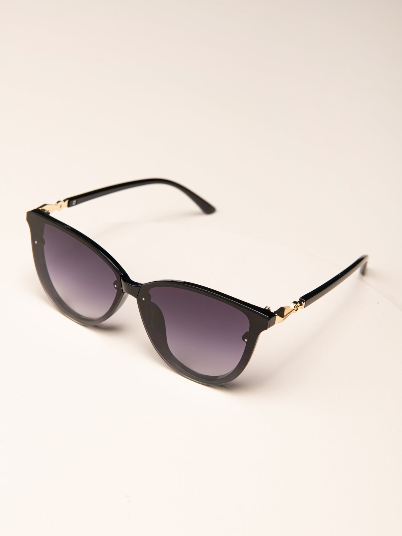 Metal Decor Round Frame Sunglasses Sai Feel