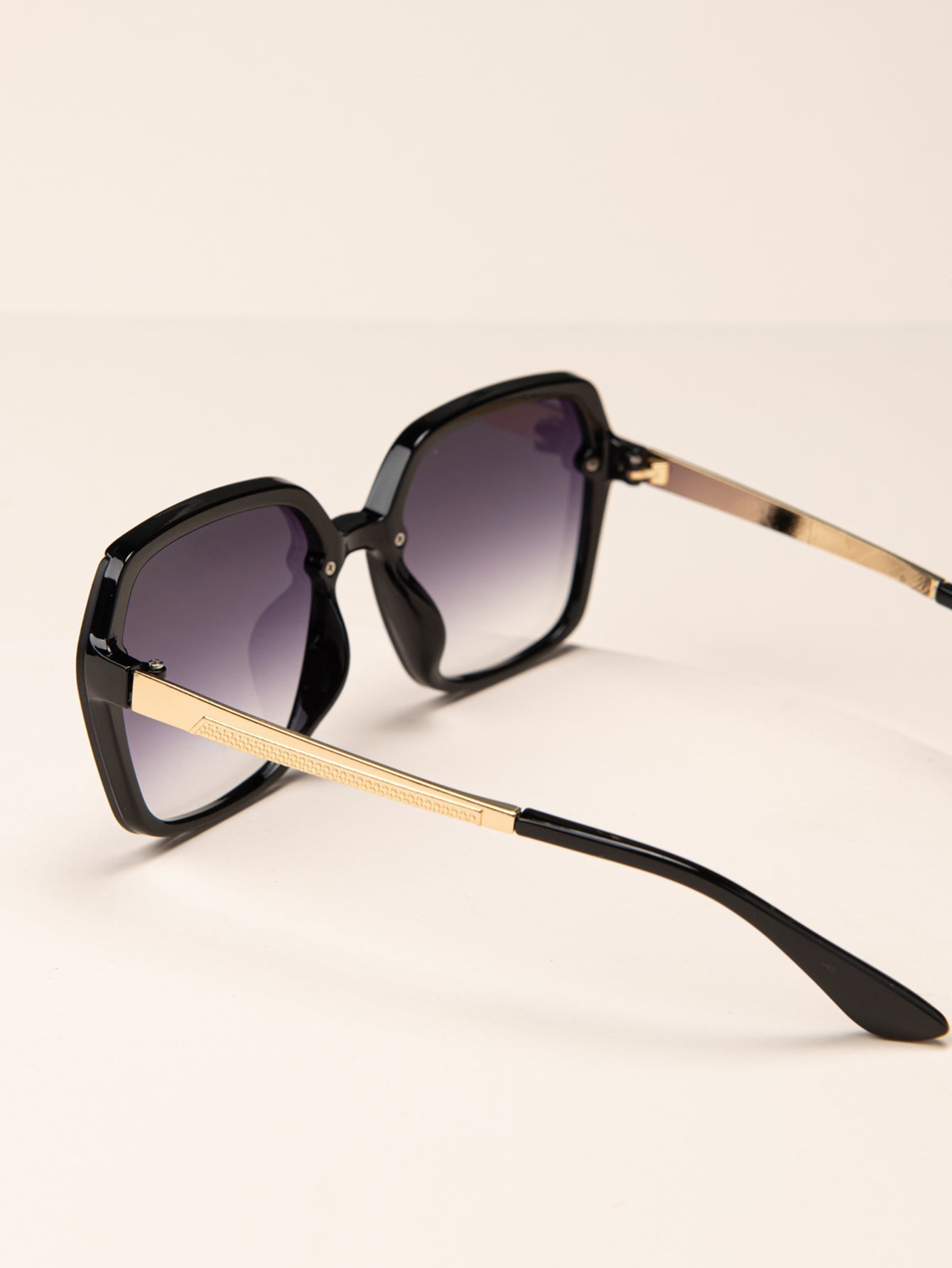 Metal Leg Square Frame Coating Sunglasses Sai Feel