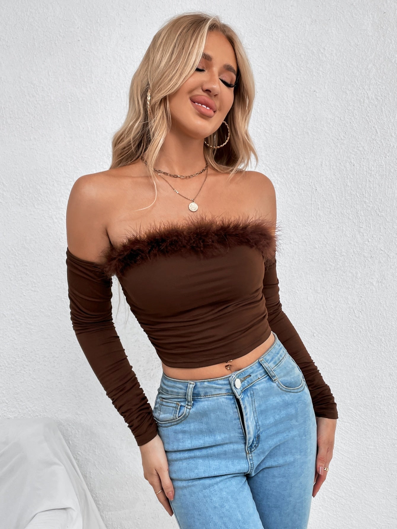 Off shoulder pleated top Sai Feel