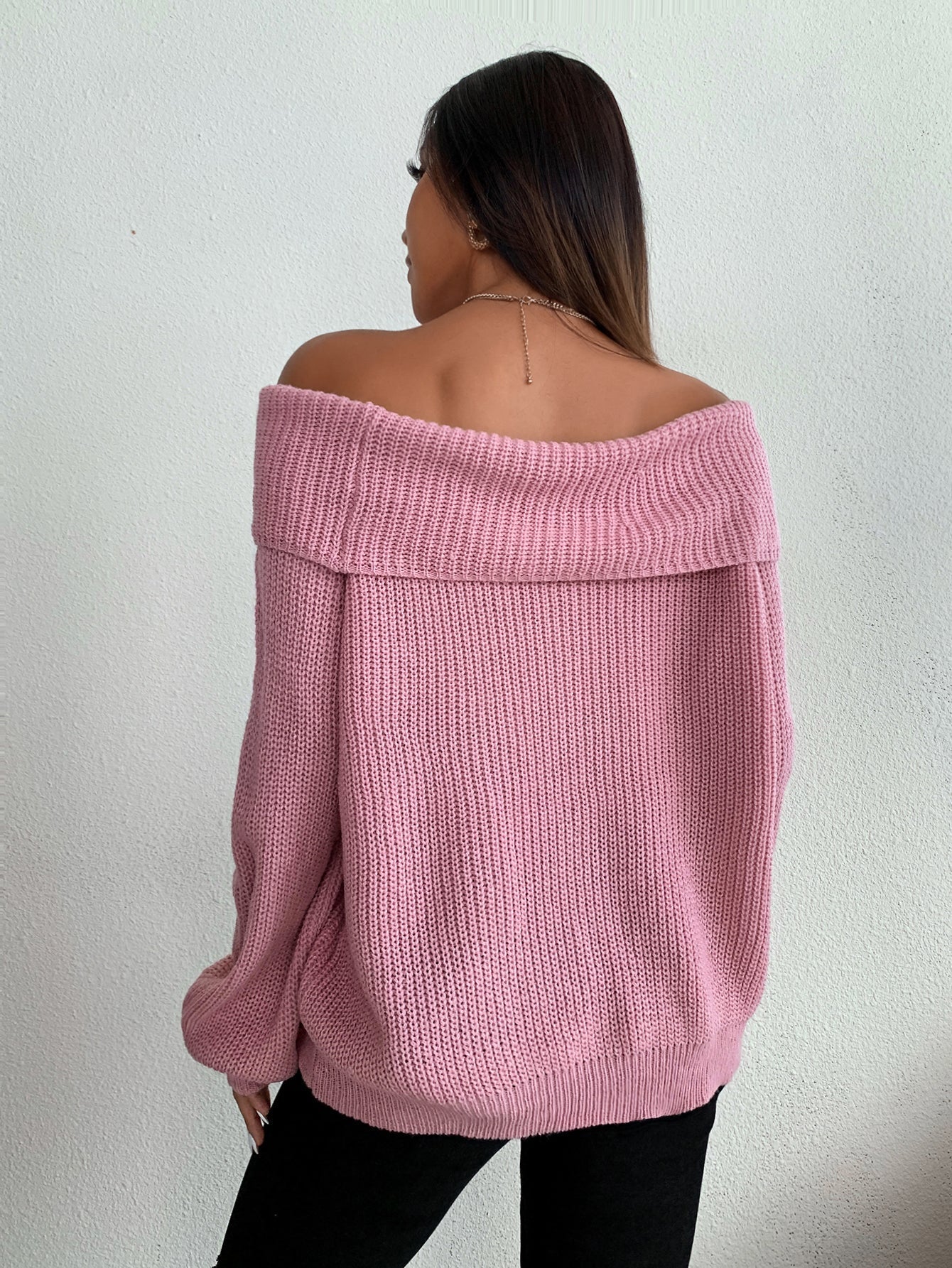 Off-the-shoulder sexy sweater Sai Feel
