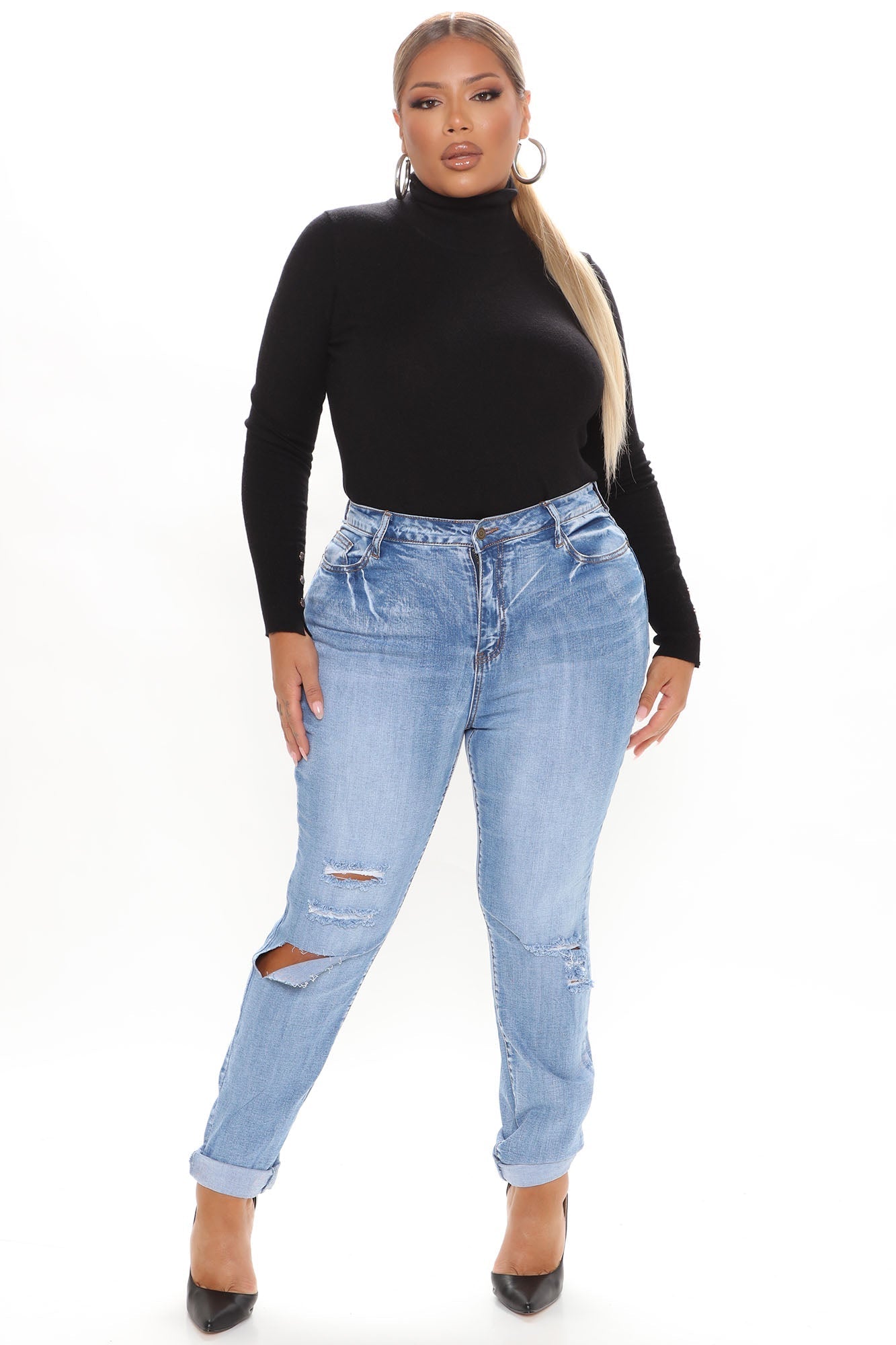 On My Own Ripped Girlfriend Jeans - Medium Blue Wash Sai Feel