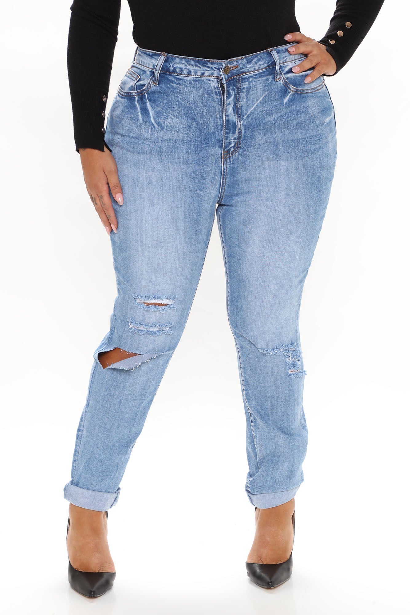 On My Own Ripped Girlfriend Jeans - Medium Blue Wash Sai Feel