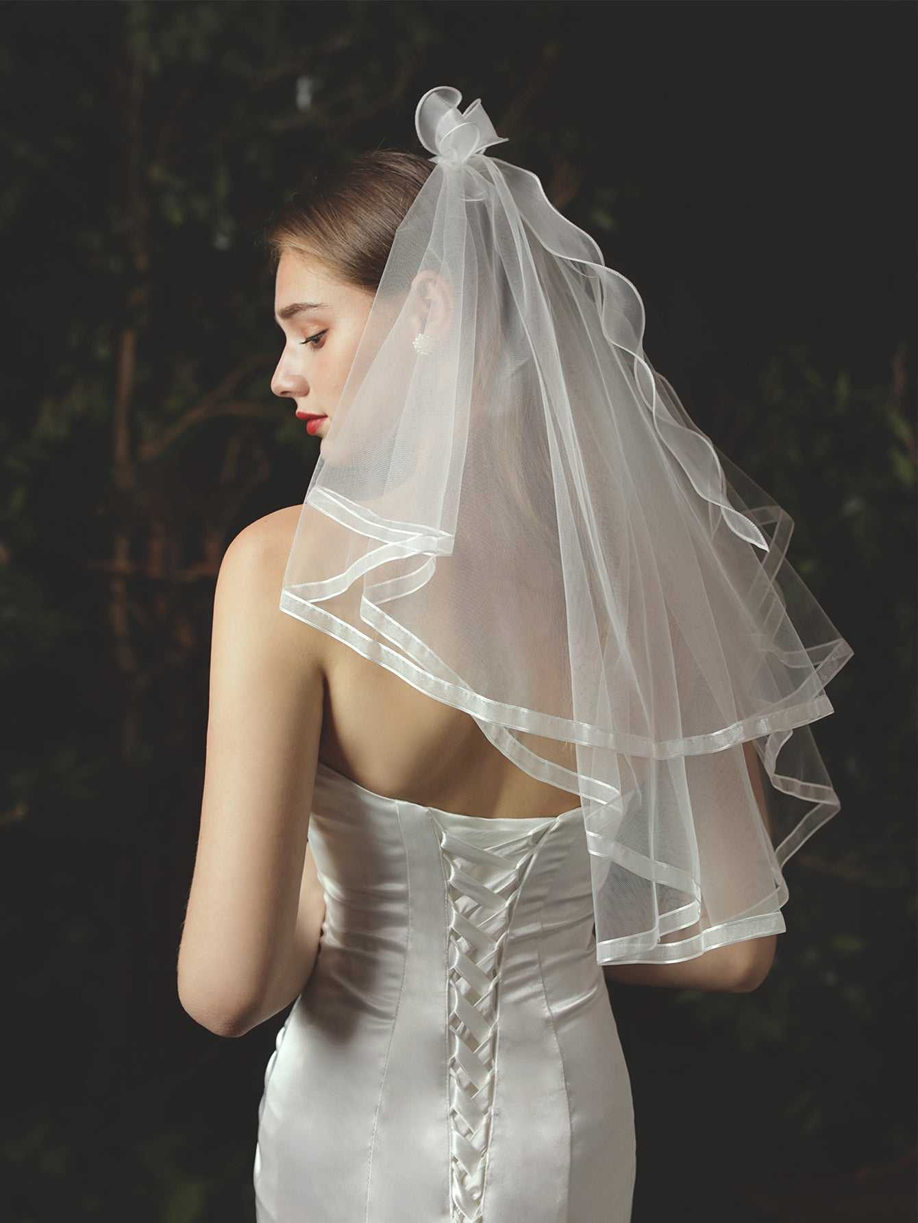 One-tier Classic Wedding Veil Elbow Veils with Solid Tulle Sai Feel