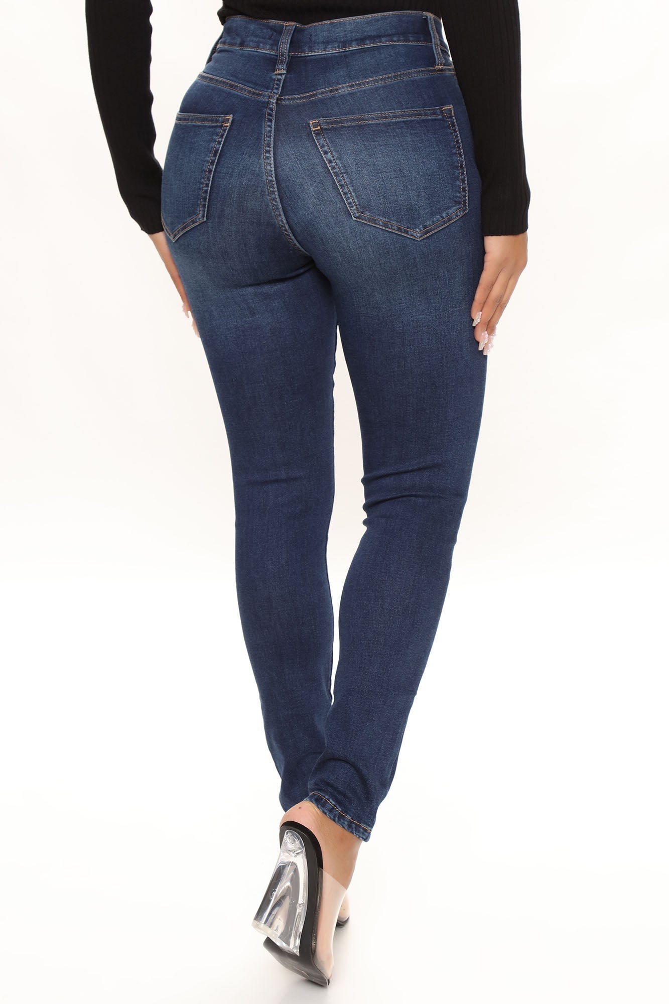 Out On The Town Skinny Jeans - Dark Wash Sai Feel