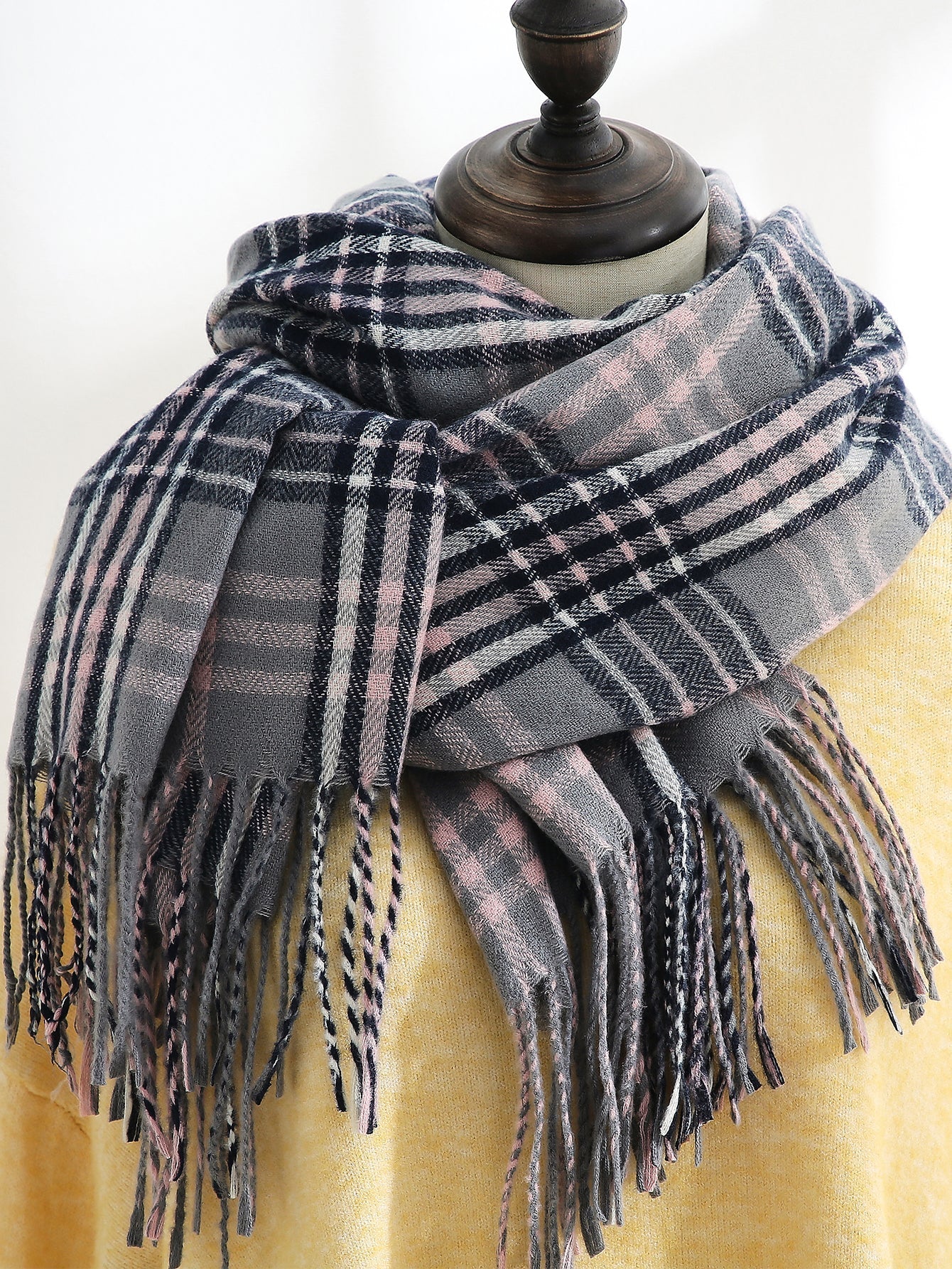 Plaid Fringe Hem Scarf Sai Feel