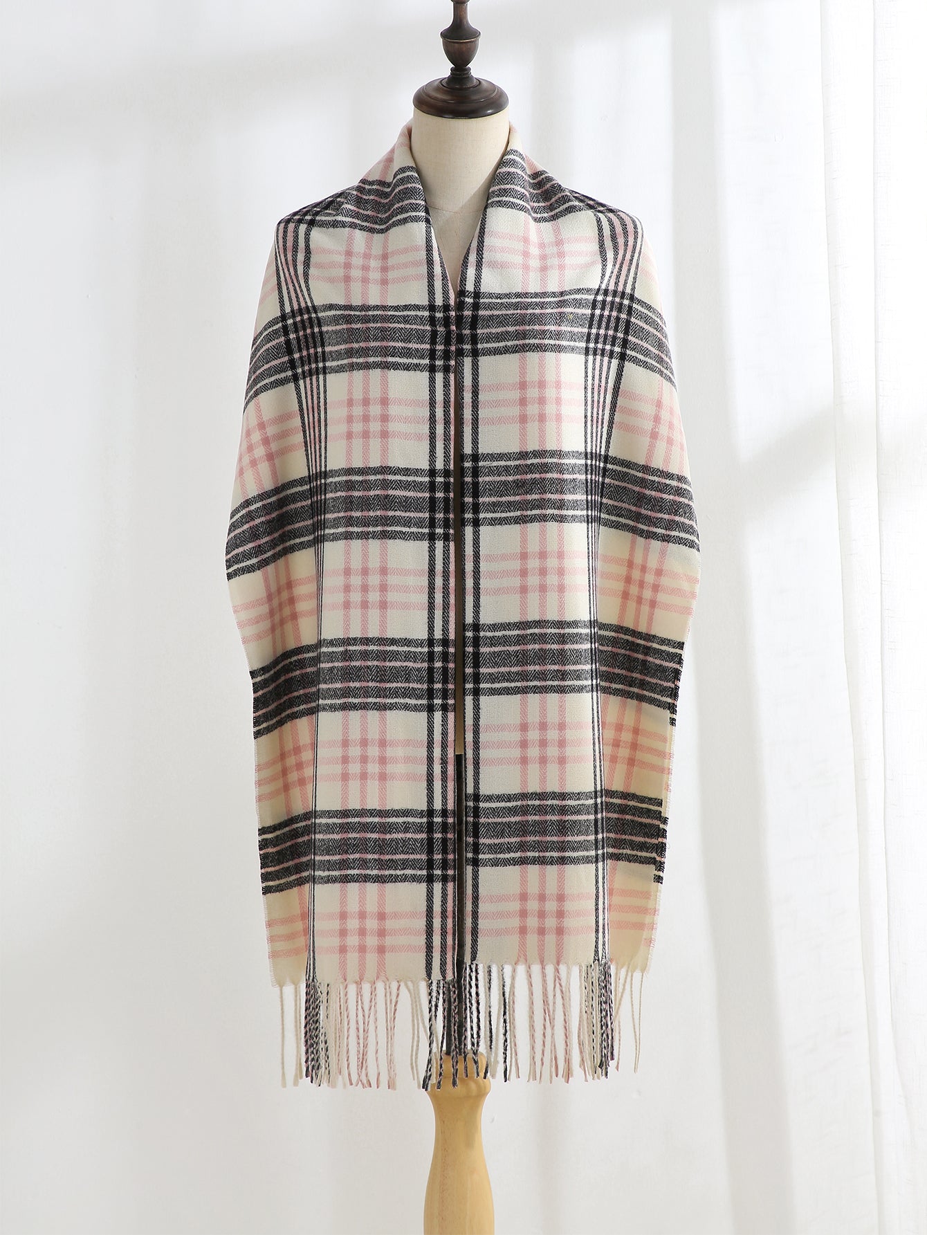 Plaid Fringe Hem Scarf Sai Feel