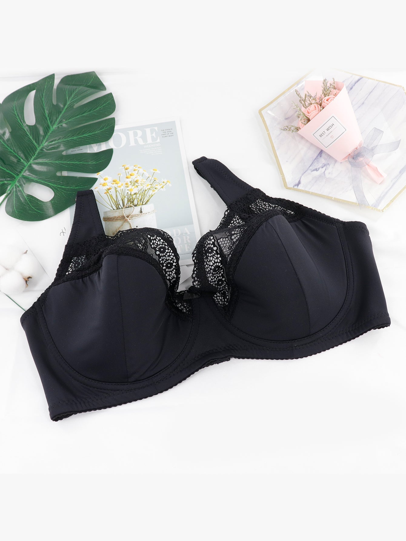 Plus Contrast Lace Underwire Bra Sai Feel