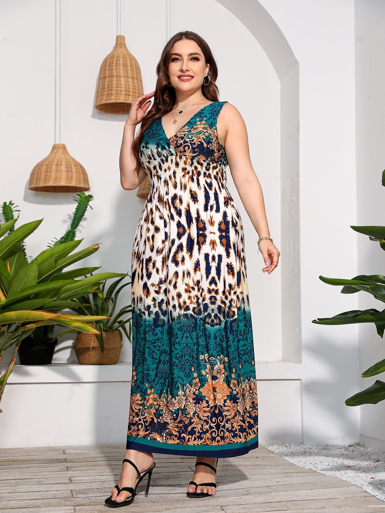 Plus Size V-neck Print Maxi Dress Beach Dress Sai Feel