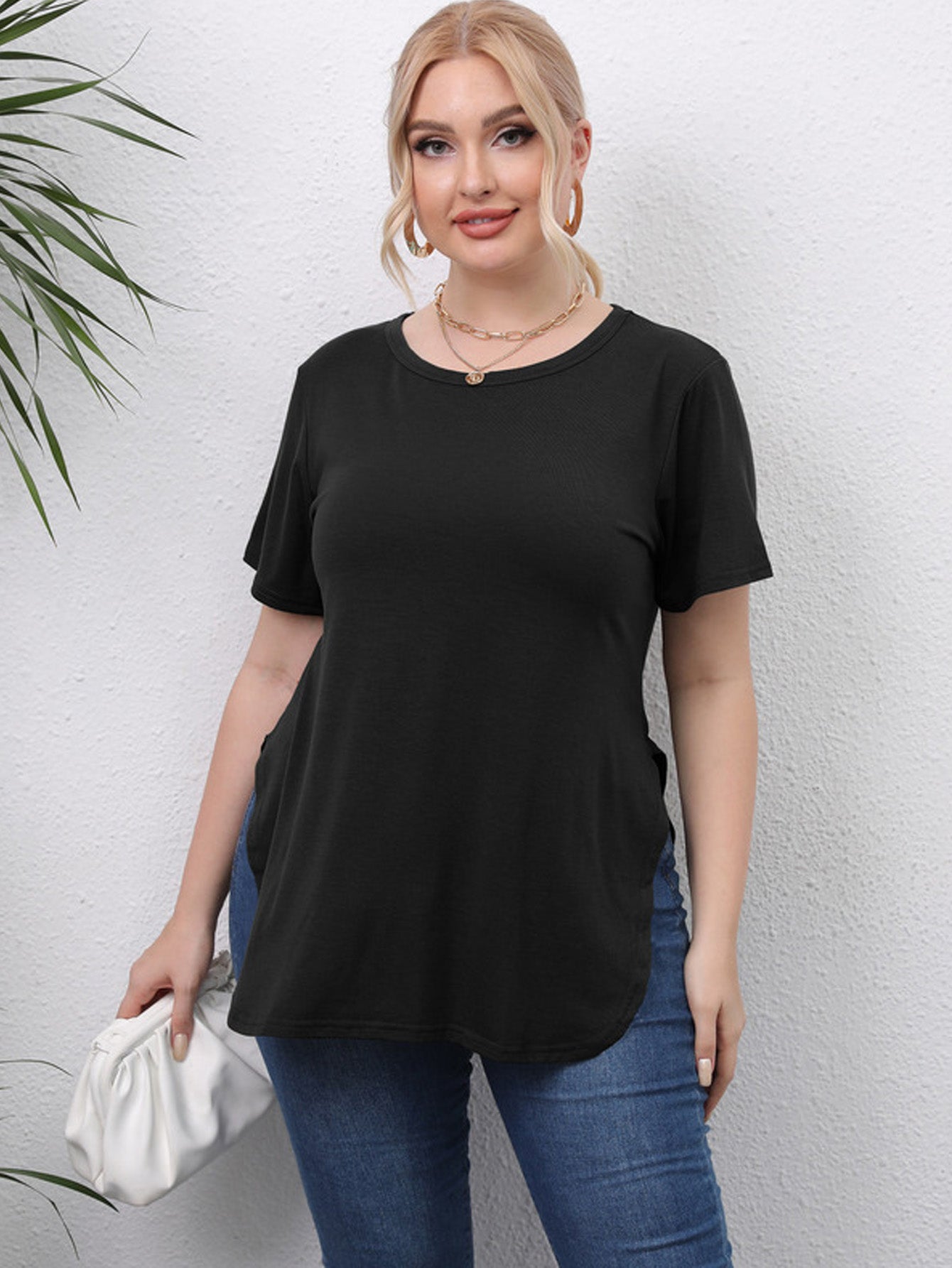 Plus Split Side Curved Hem Tee Sai Feel