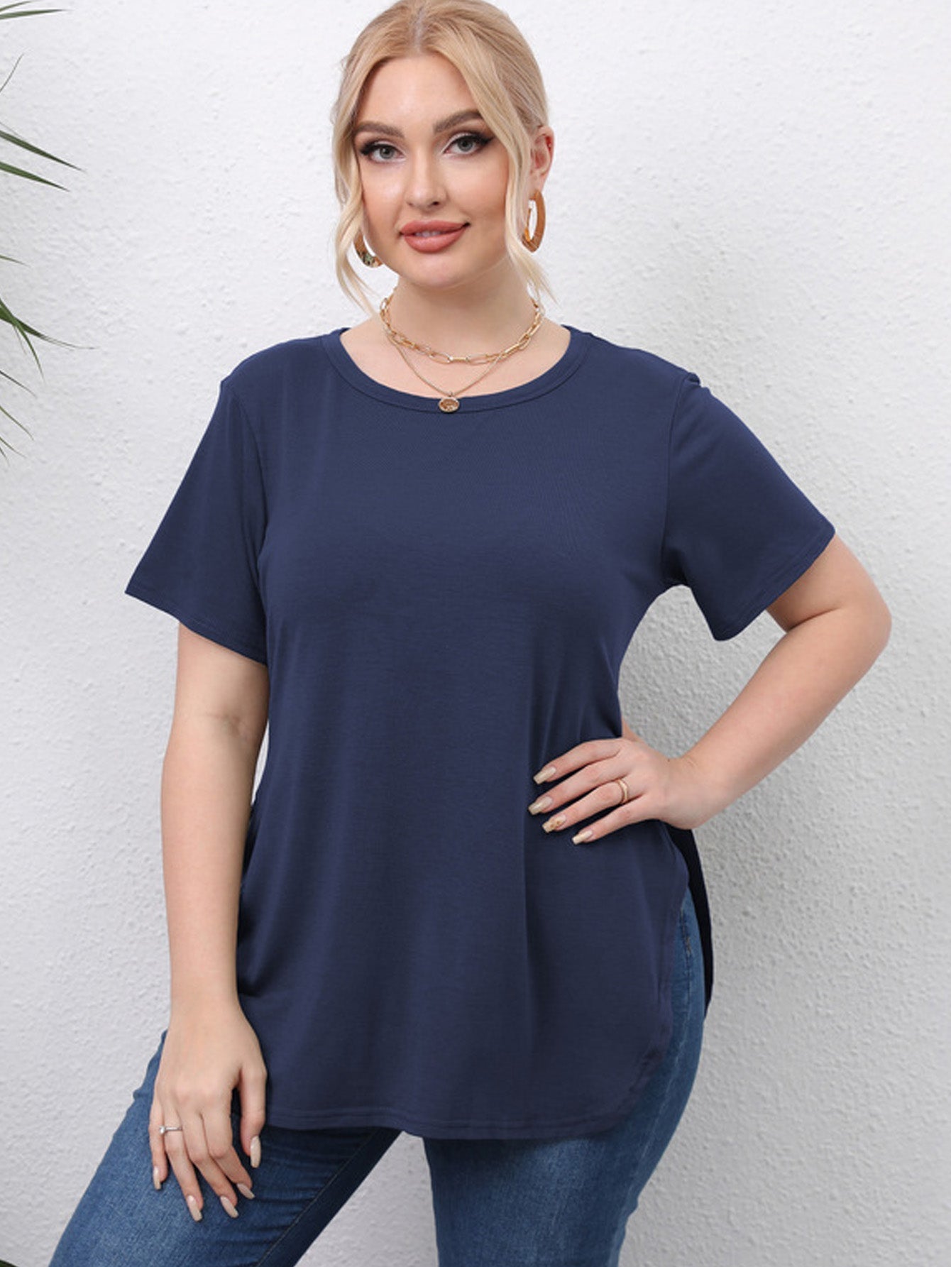 Plus Split Side Curved Hem Tee Sai Feel