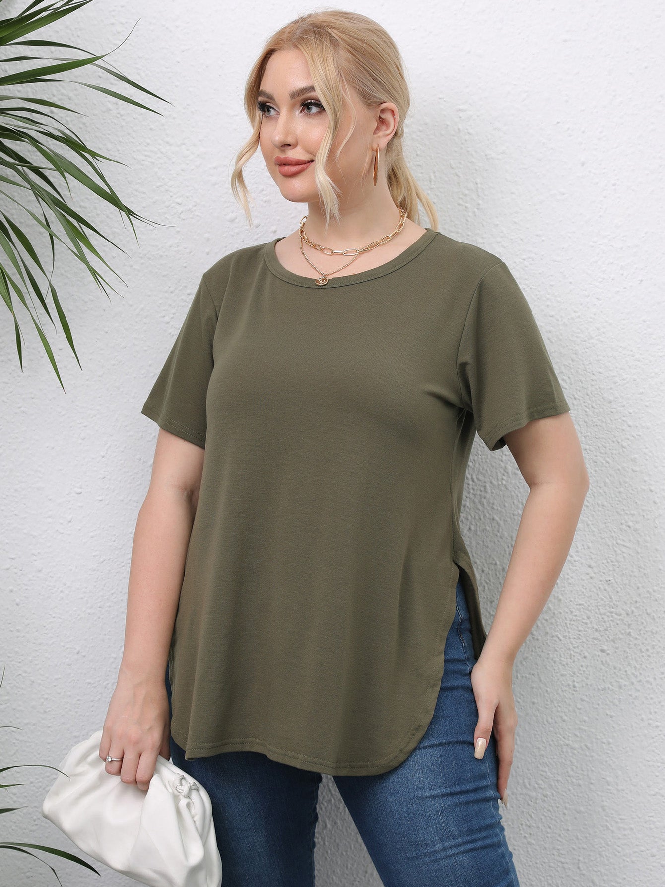 Plus Split Side Curved Hem Tee Sai Feel