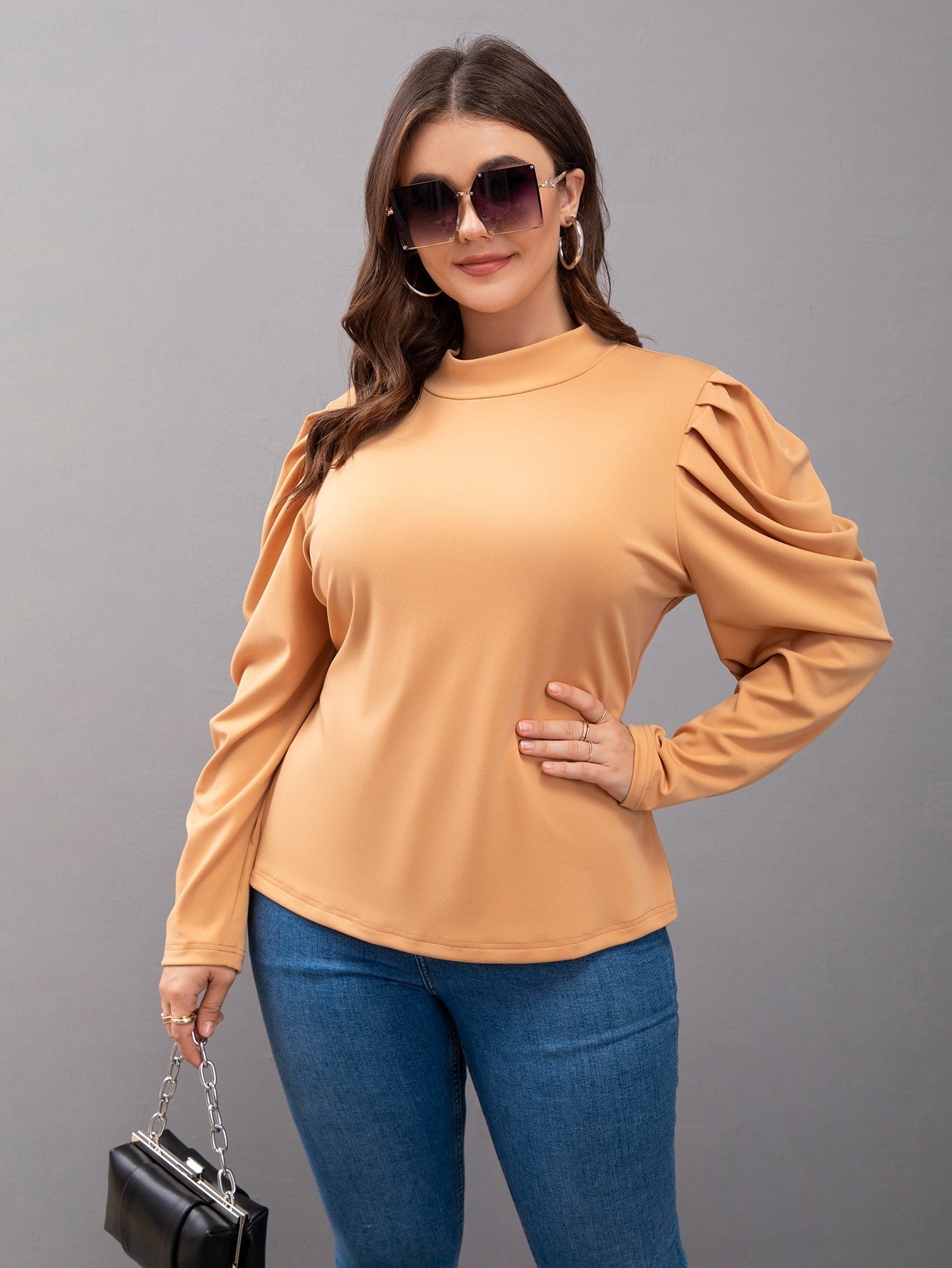 Plus Stand Collar Puff Sleeve Tee Sai Feel