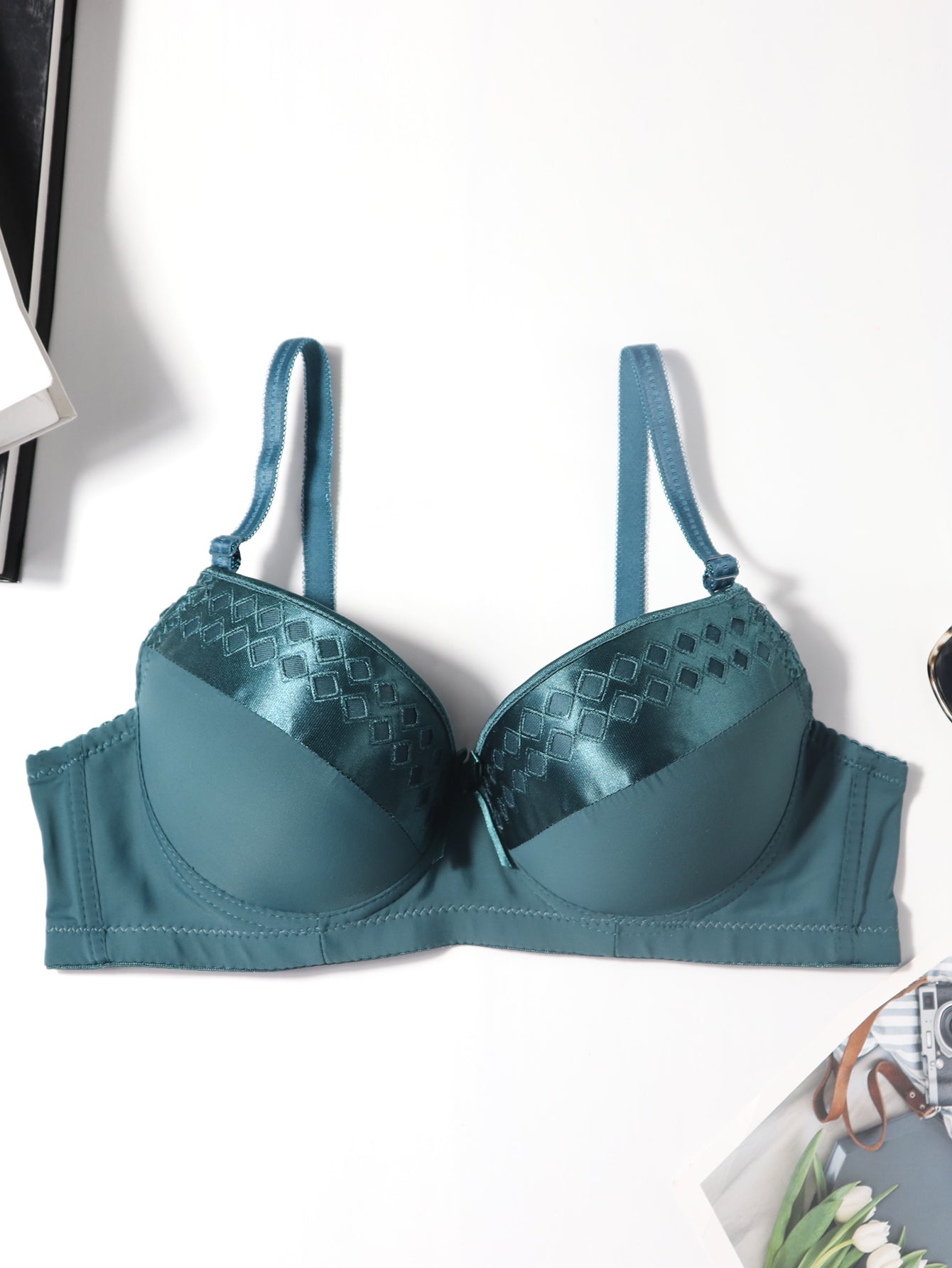Popular Lightly Lined for Women Sexy Bow Decoration Gather Underwire Three-Row Mouth Non-Slip Bras Sai Feel