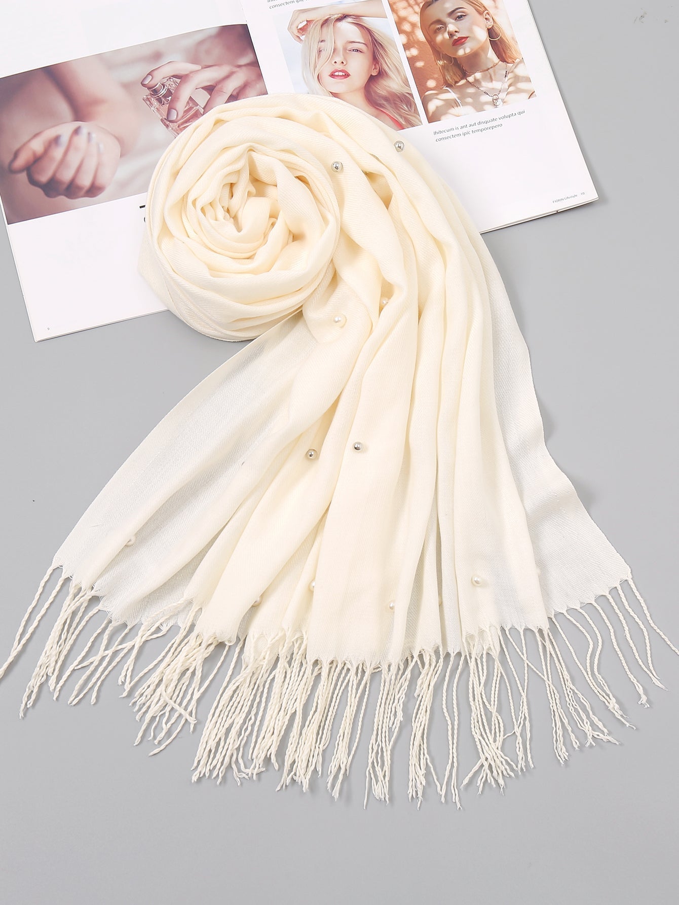 Pure color fringed imitation pearl scarf Sai Feel