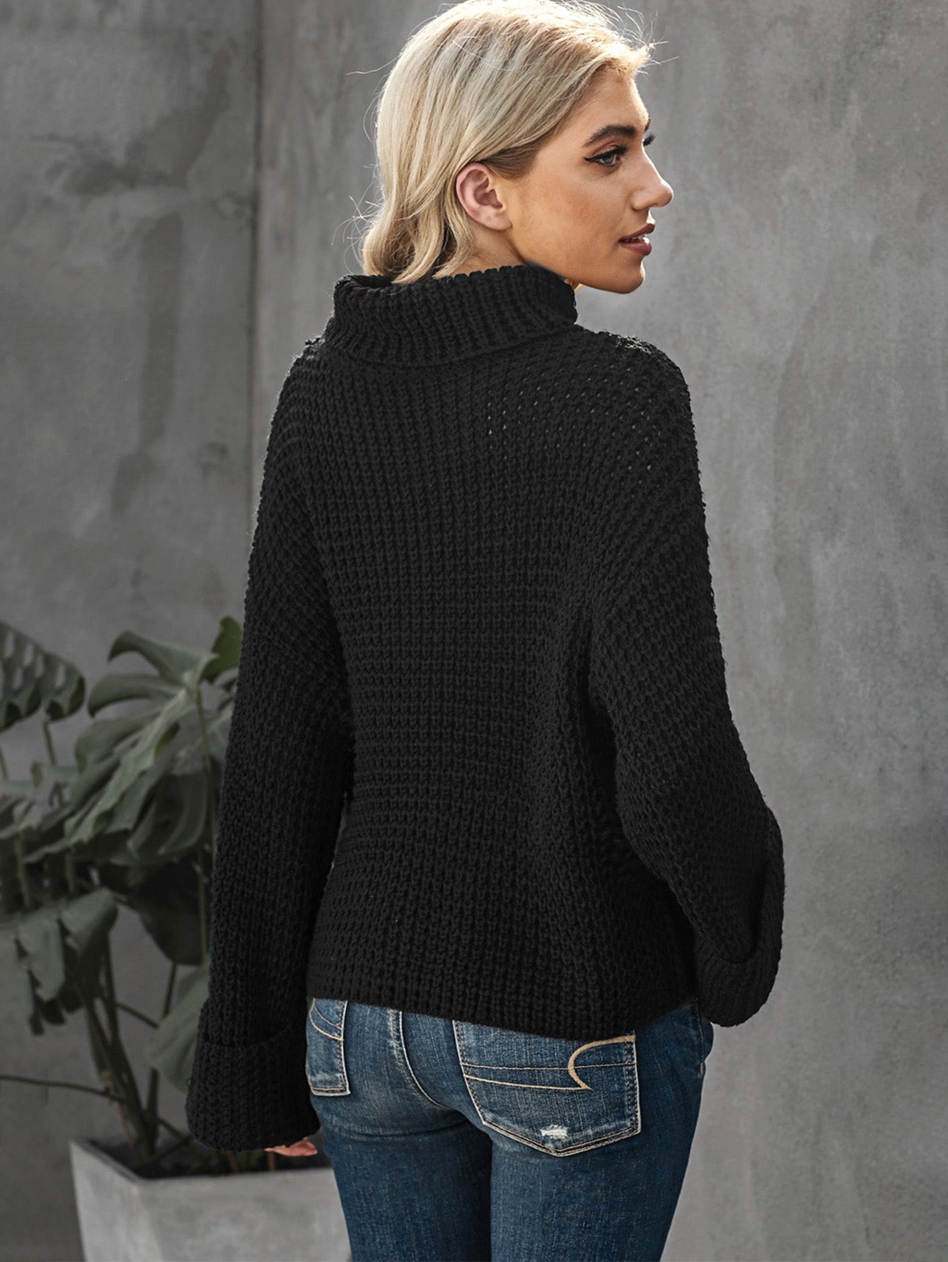 RIBBED CROPPED TURTLENECK SWEATER Sai Feel