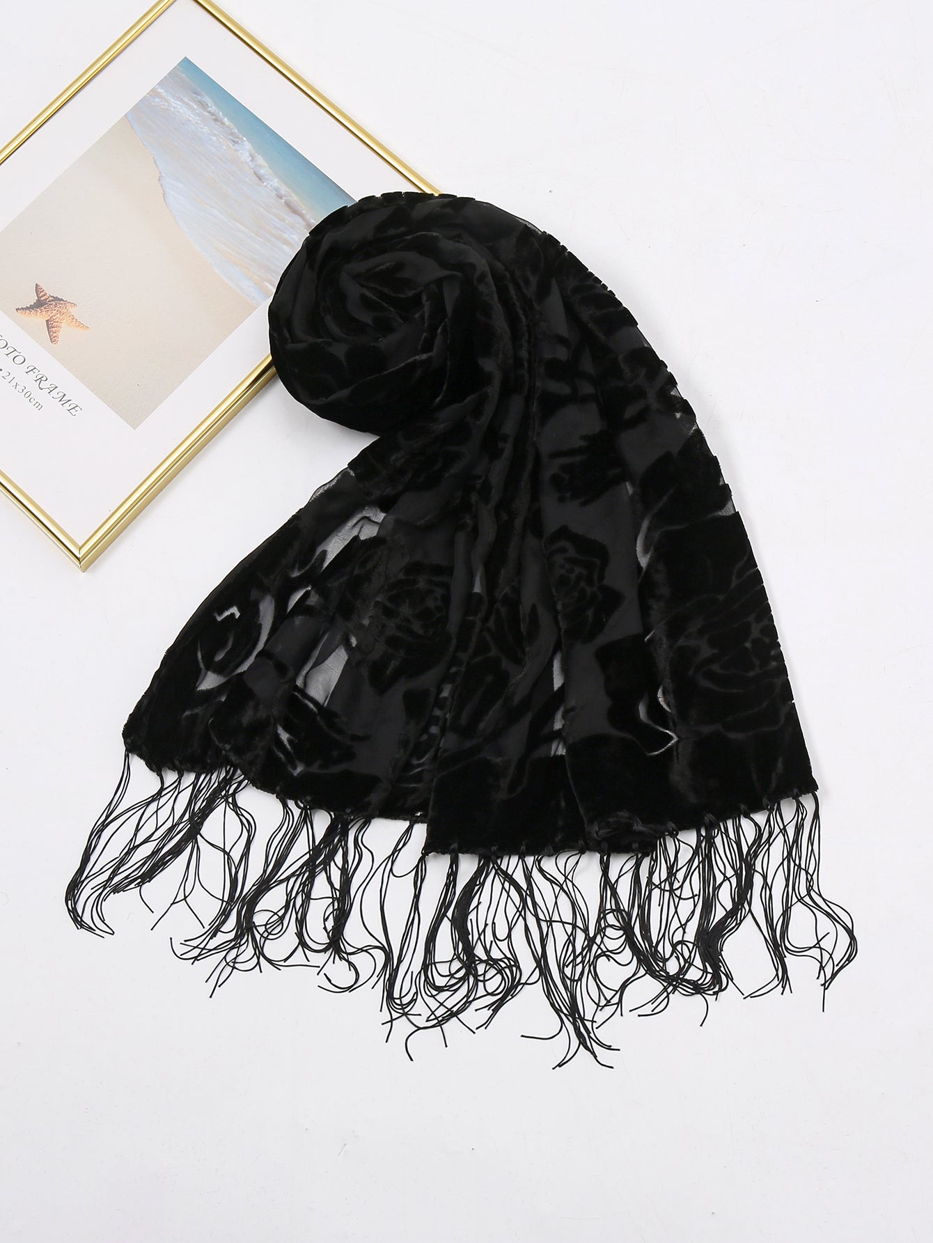 Rose pattern fringed scarf Sai Feel