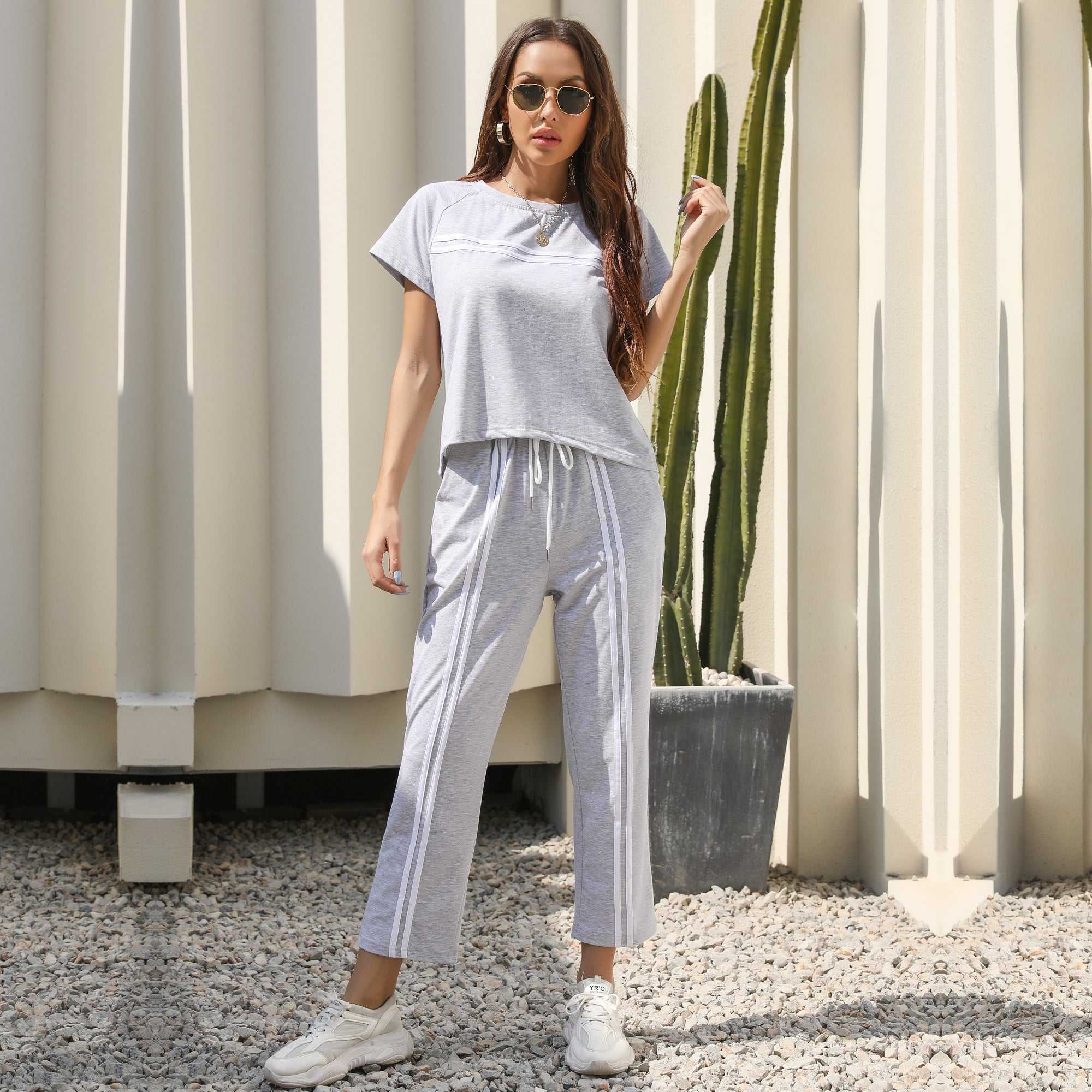 Short-sleeved Shirt Striped Round Neck T-shirt Home Casual Suit Sai Feel