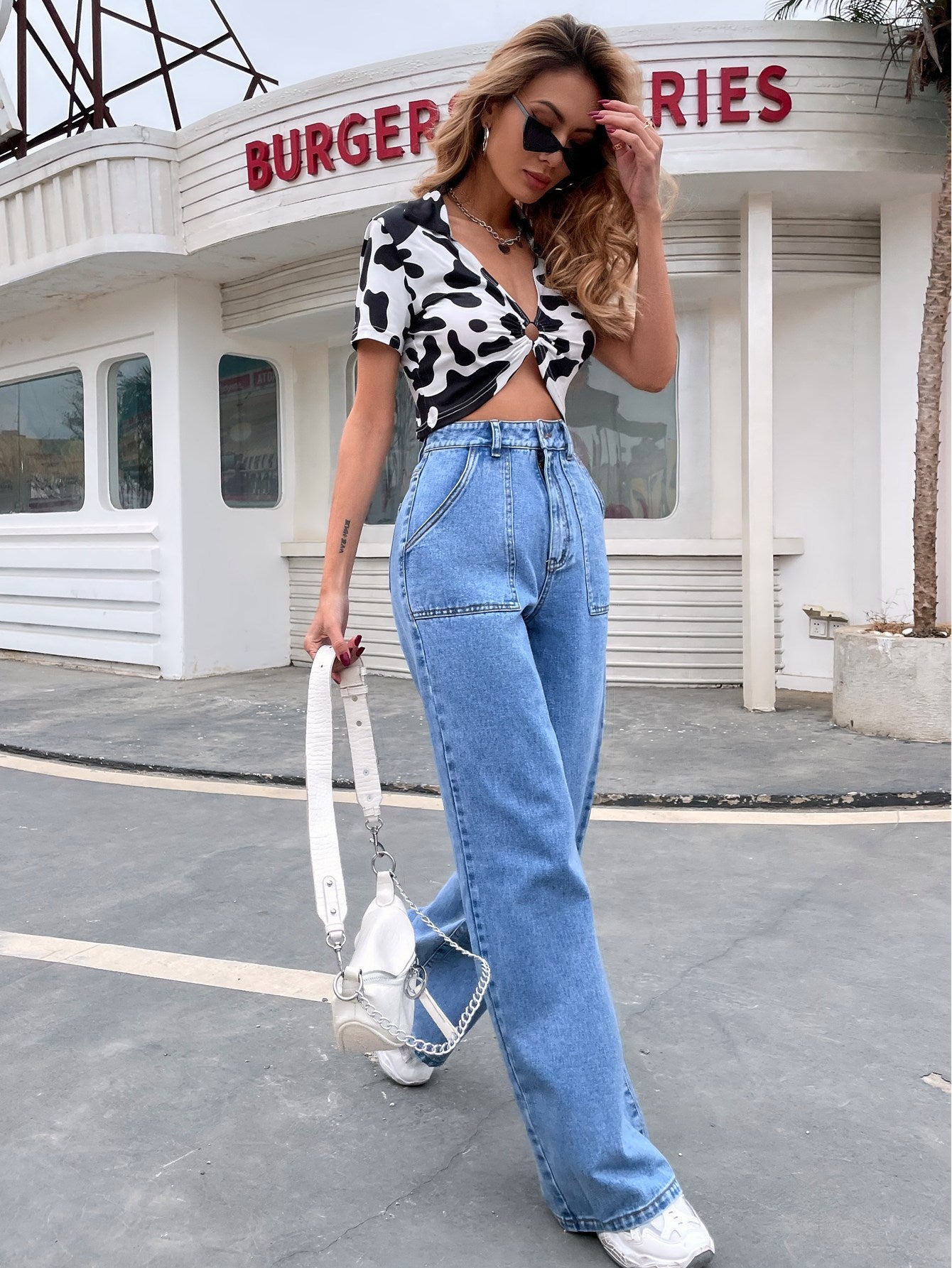 Slant Pocket Wide Leg Jeans Sai Feel