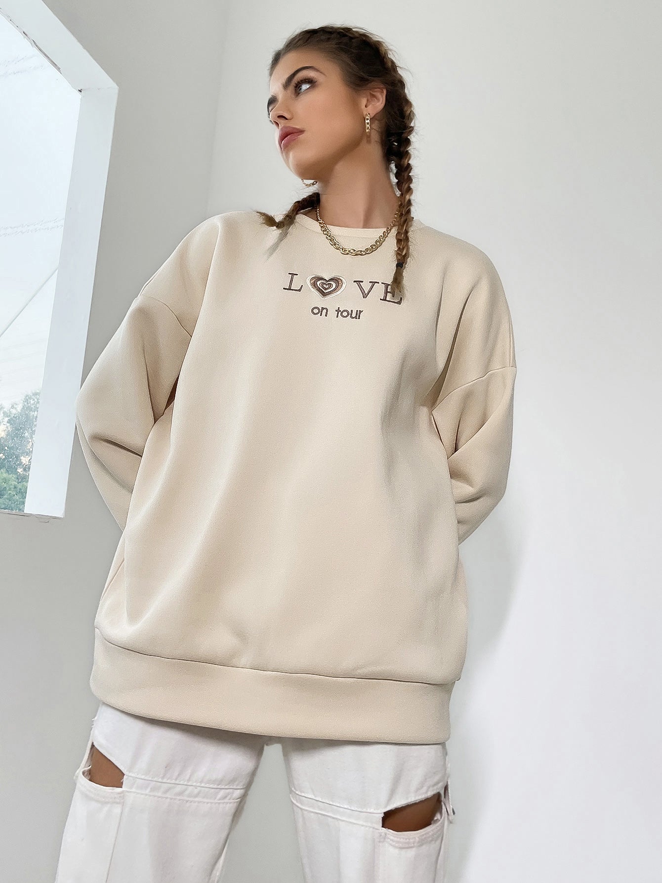 Slogan And Heart Embroidered Drop Shoulder Sweatshirt Sai Feel