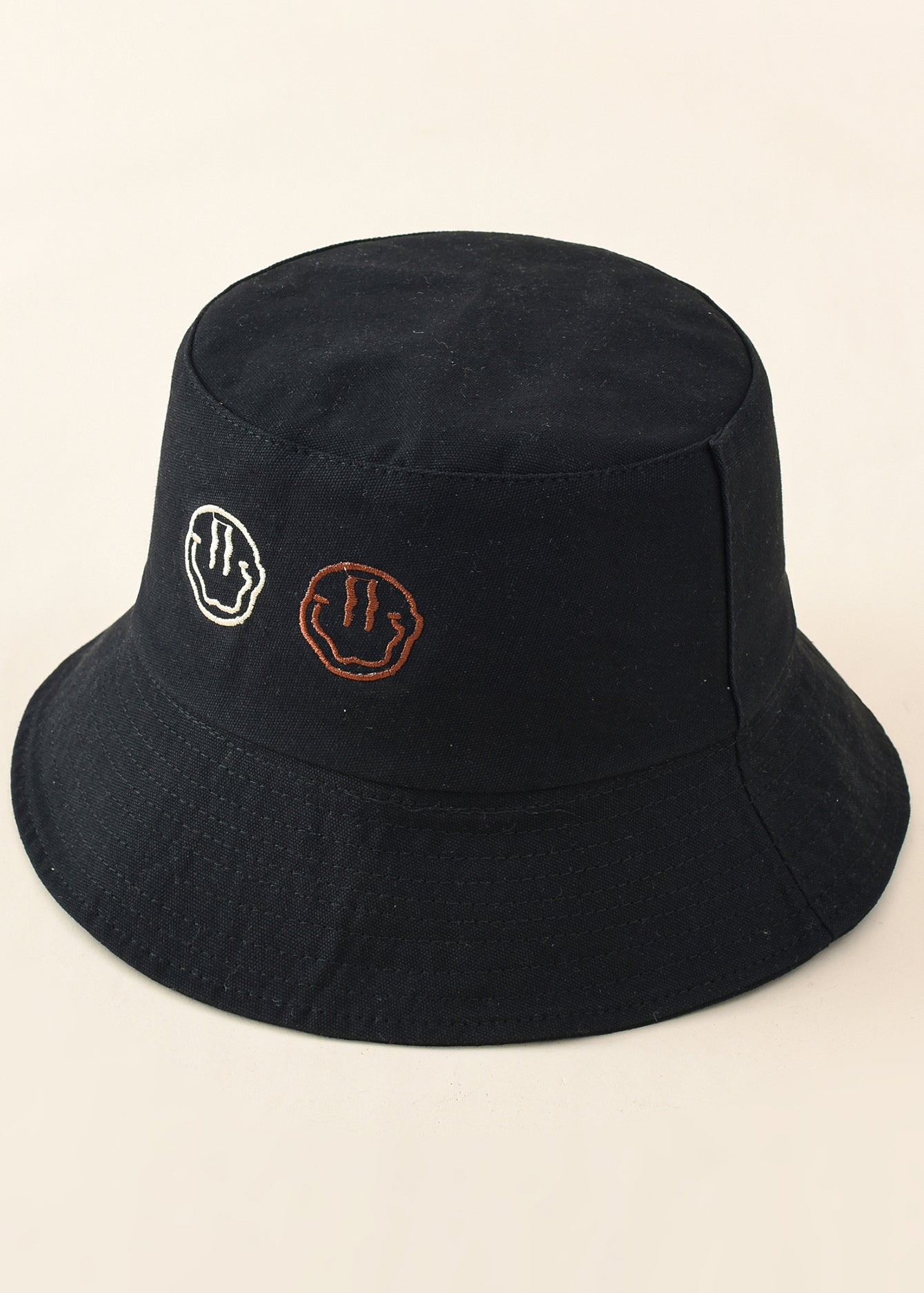 Smile Basic Bucket Hat Sai Feel