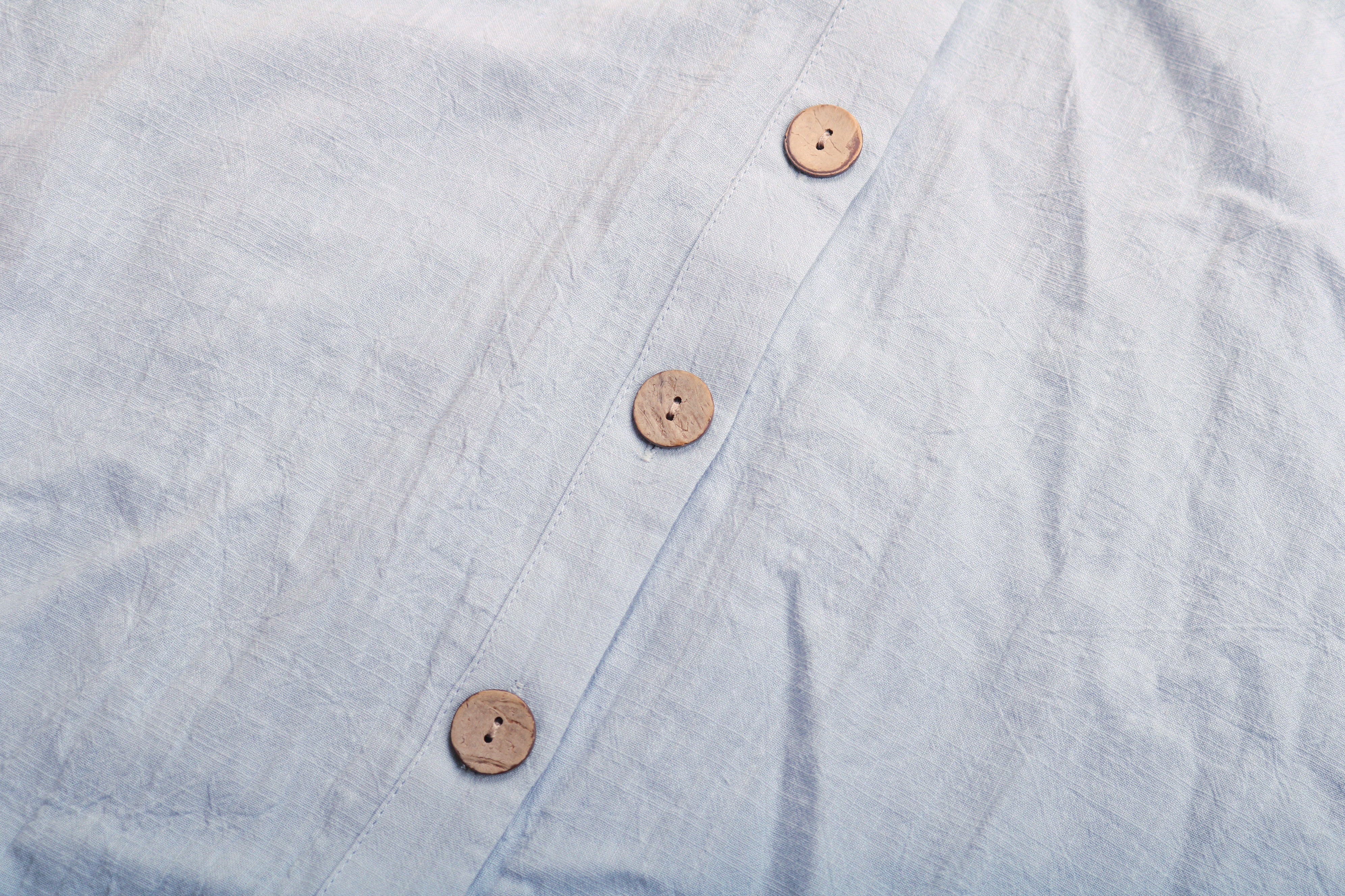 Solid Color Short-Sleeved V-Neck Split Loose Shirt Sai Feel