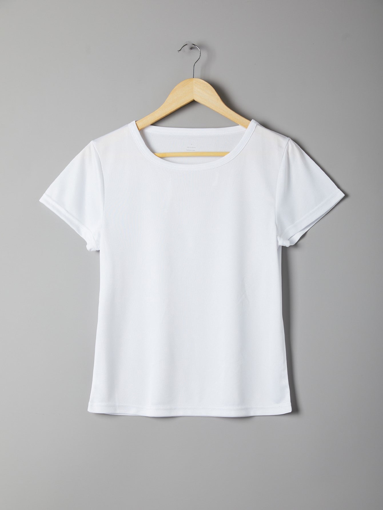 Solid Crew Neck Form-Fitting Tee Sai Feel