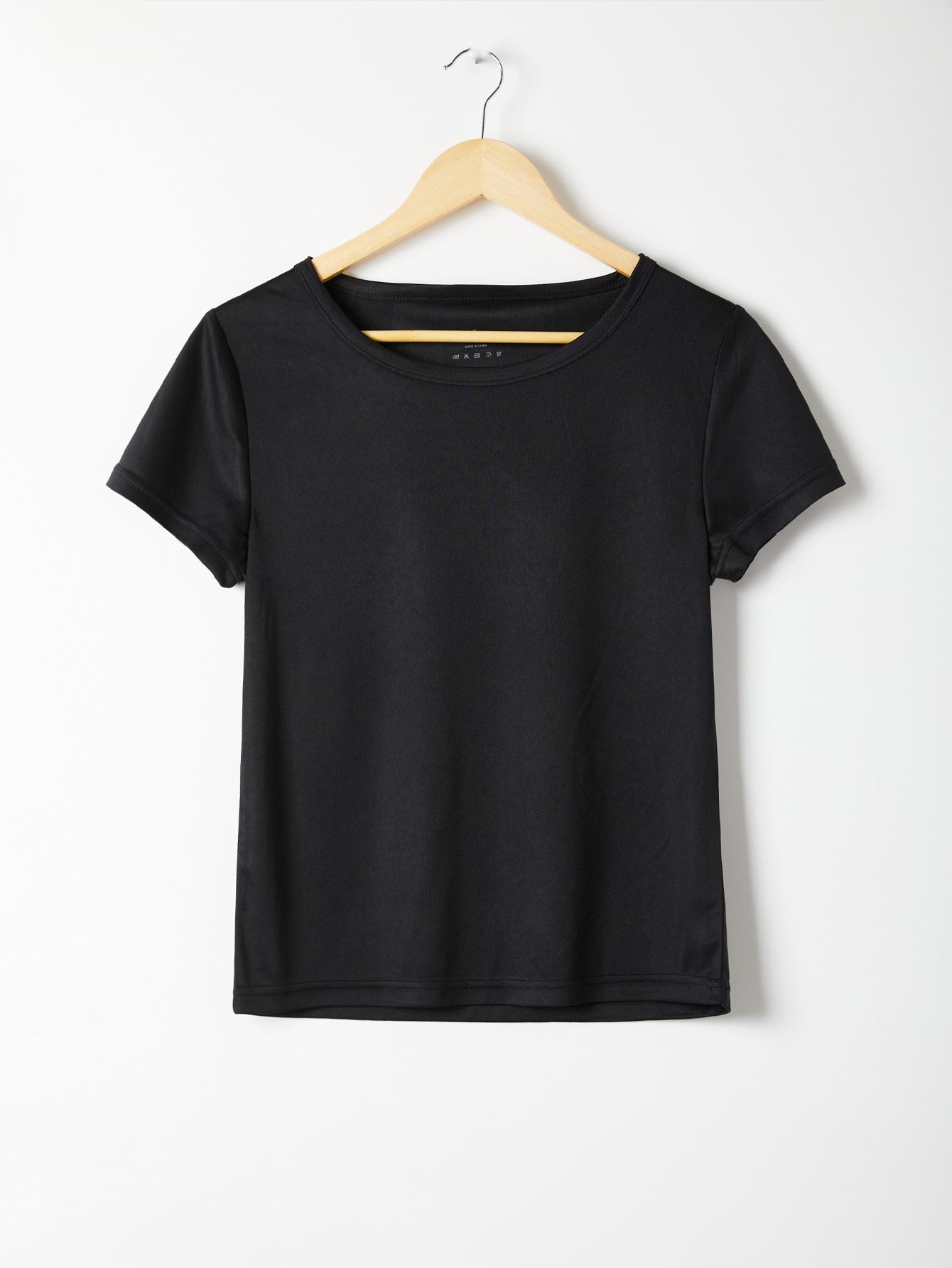 Solid Crew Neck Form-Fitting Tee Sai Feel