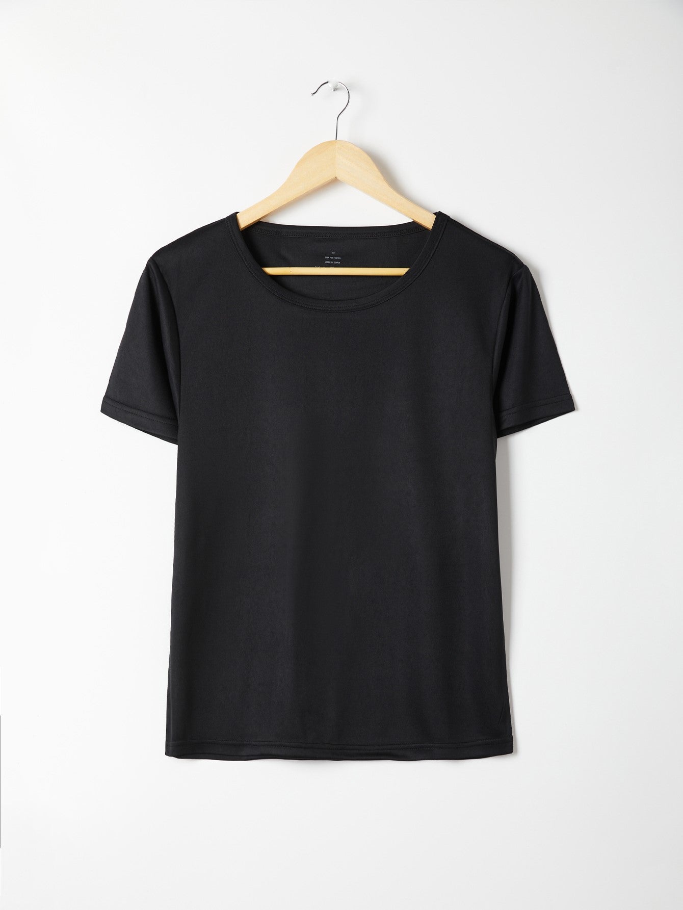 Solid Crew Neck Tee Sai Feel