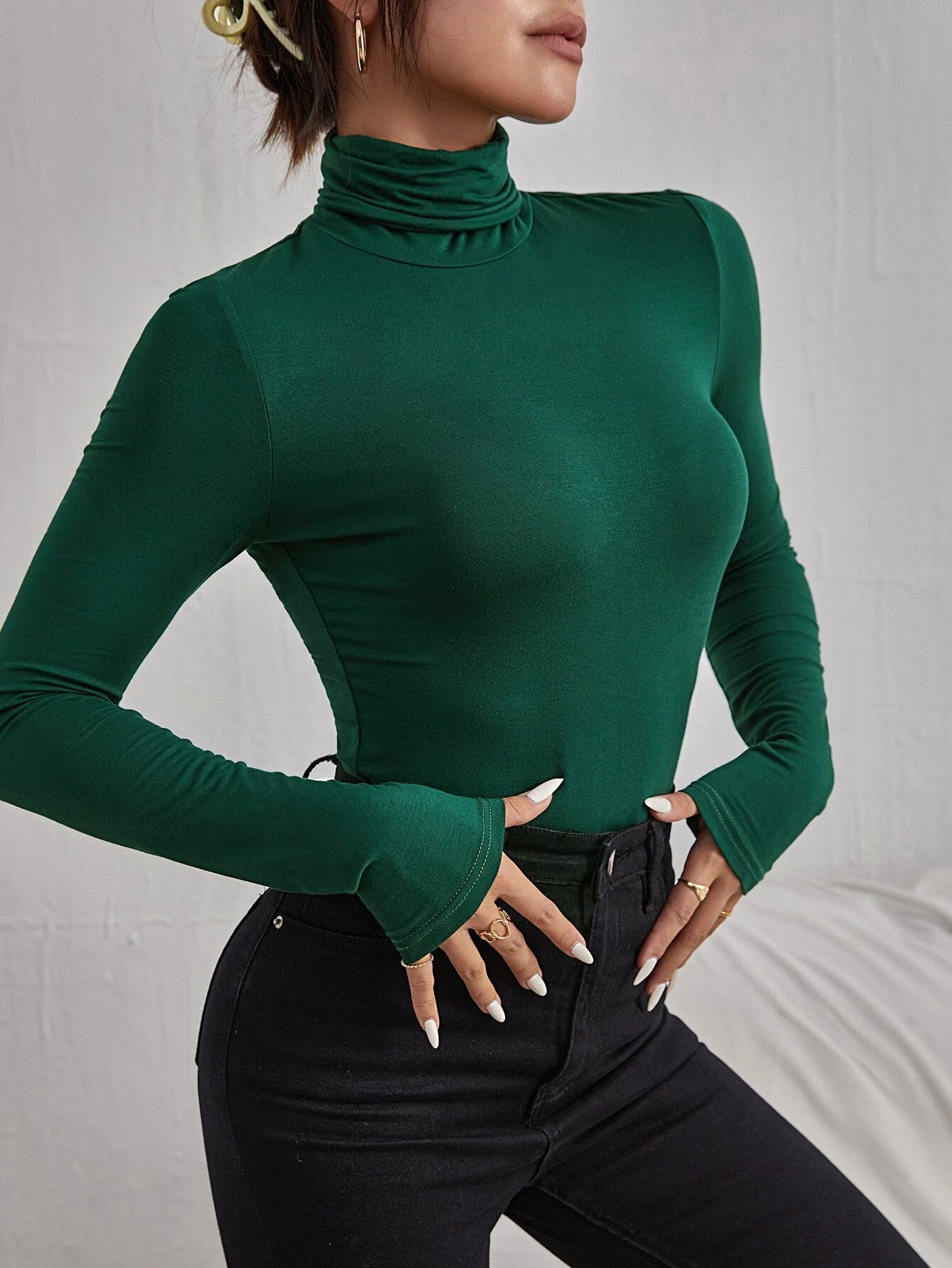 Solid Turtle Neck Slim Tee Sai Feel