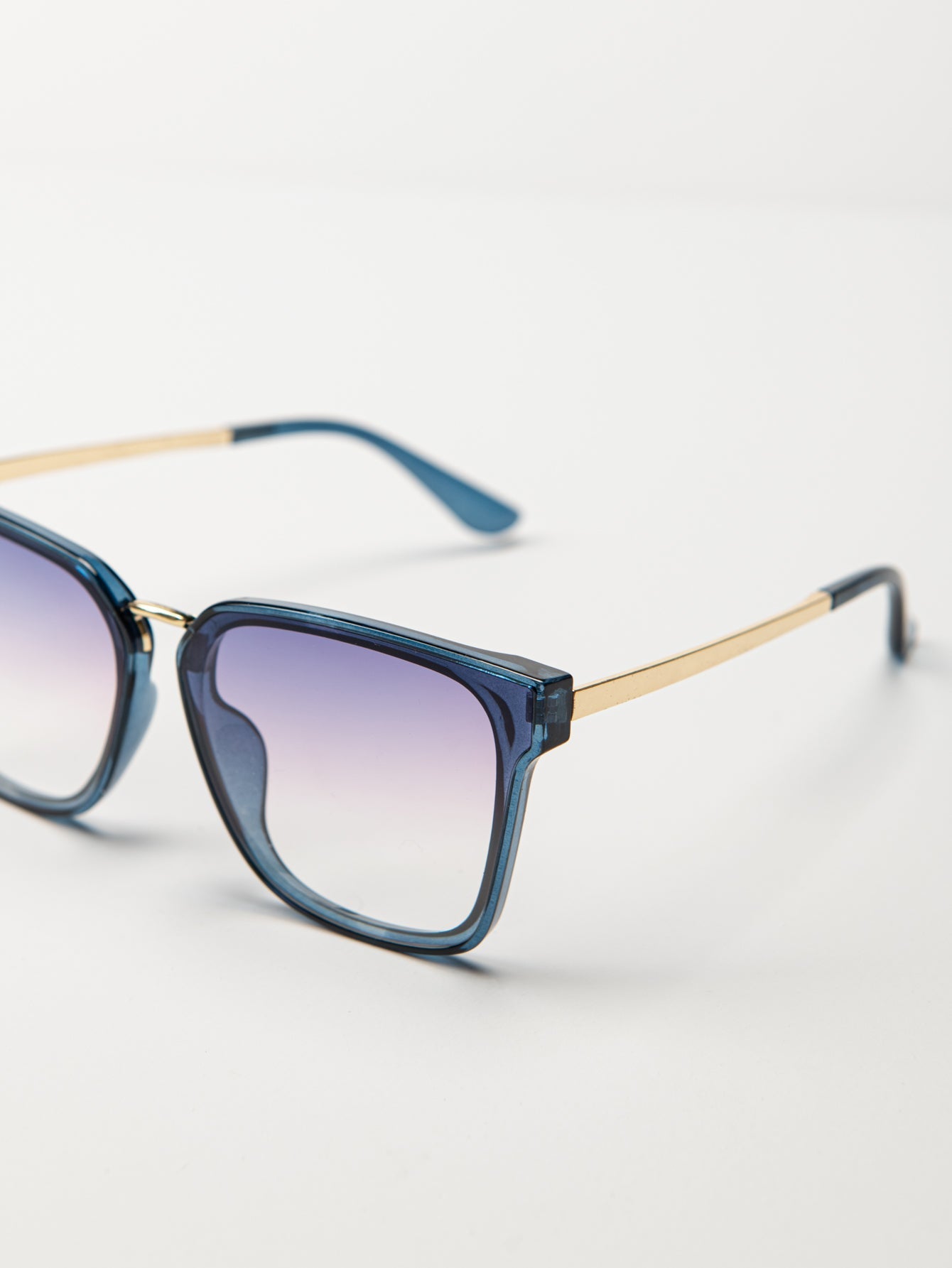 Square Plastic Frame Sunglasses Sai Feel