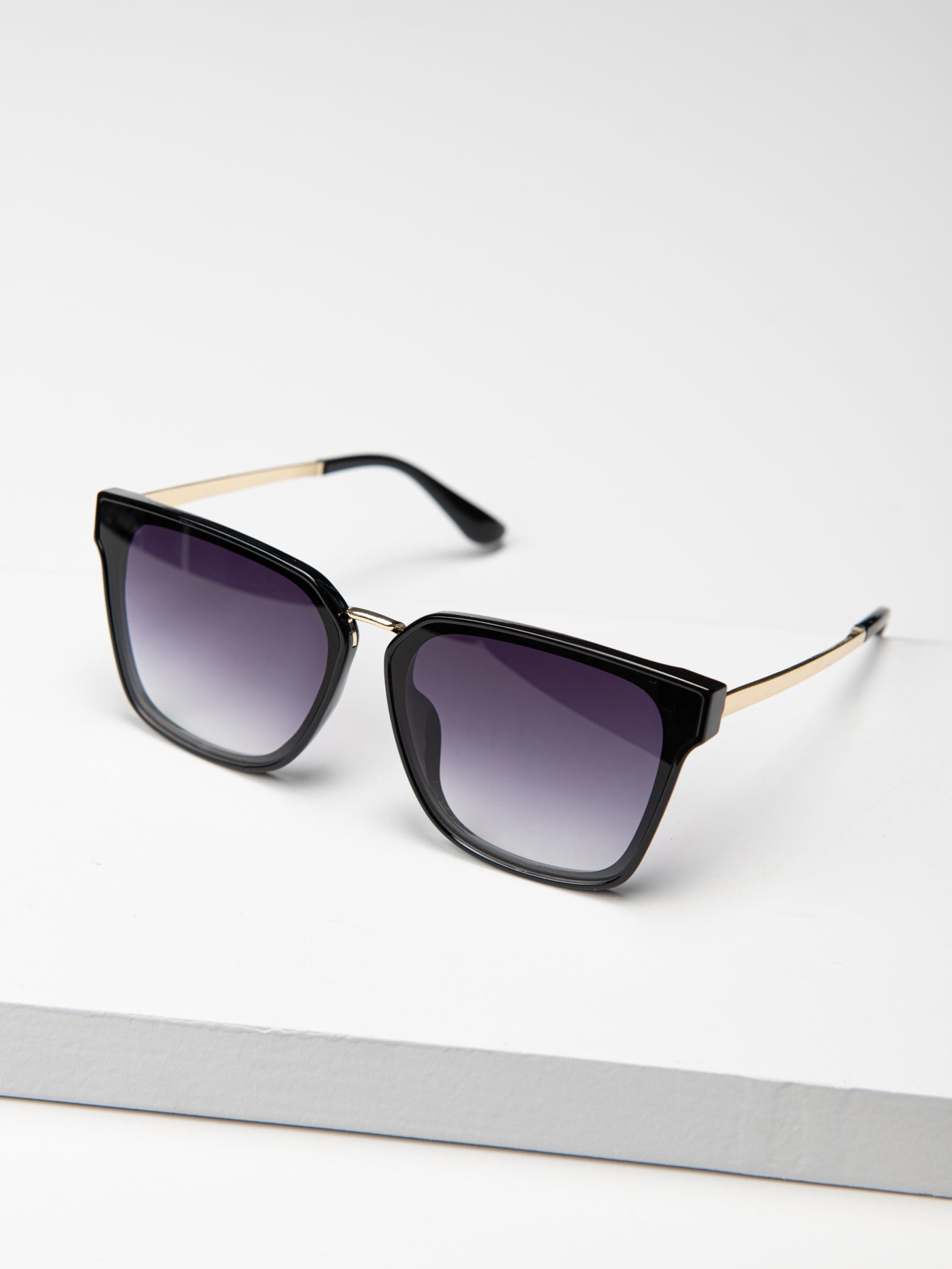 Square Plastic Frame Sunglasses Sai Feel