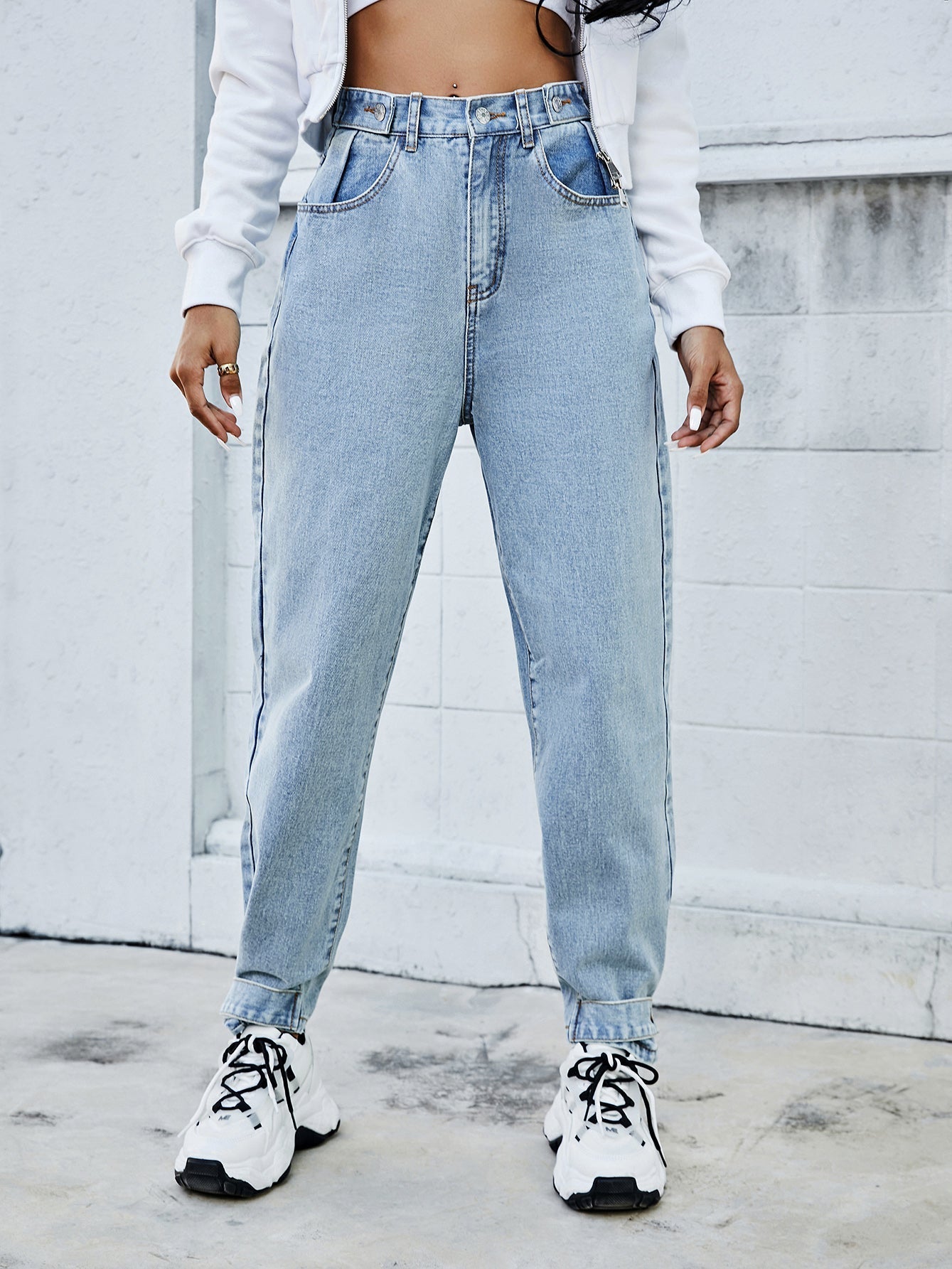 Straight-leg Denim Trousers Sai Feel