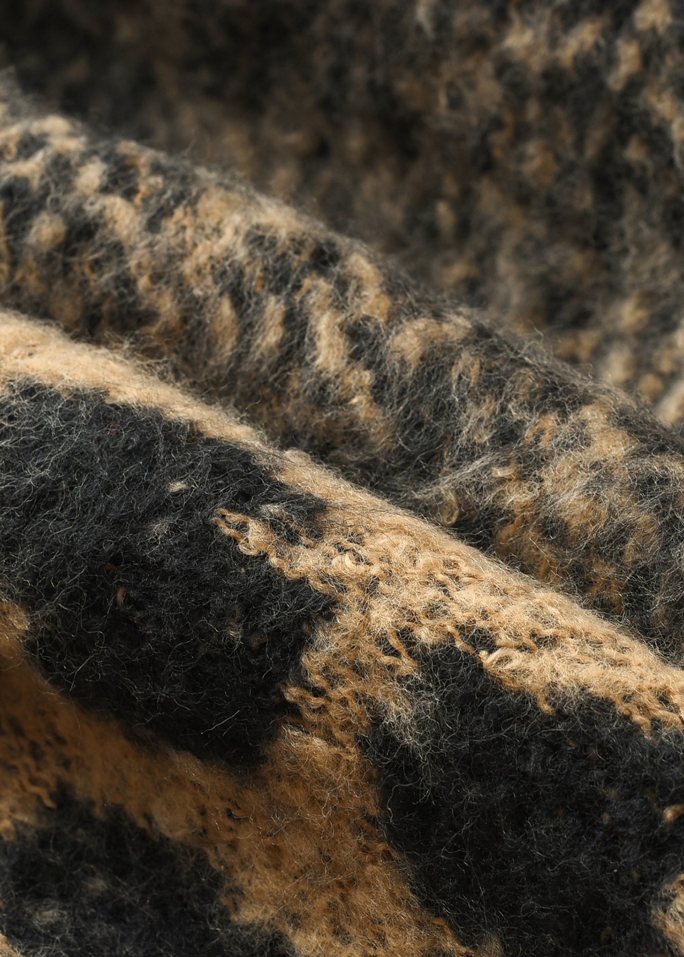 Super Soft Knit Leopard Jacquard Scarf Sai Feel