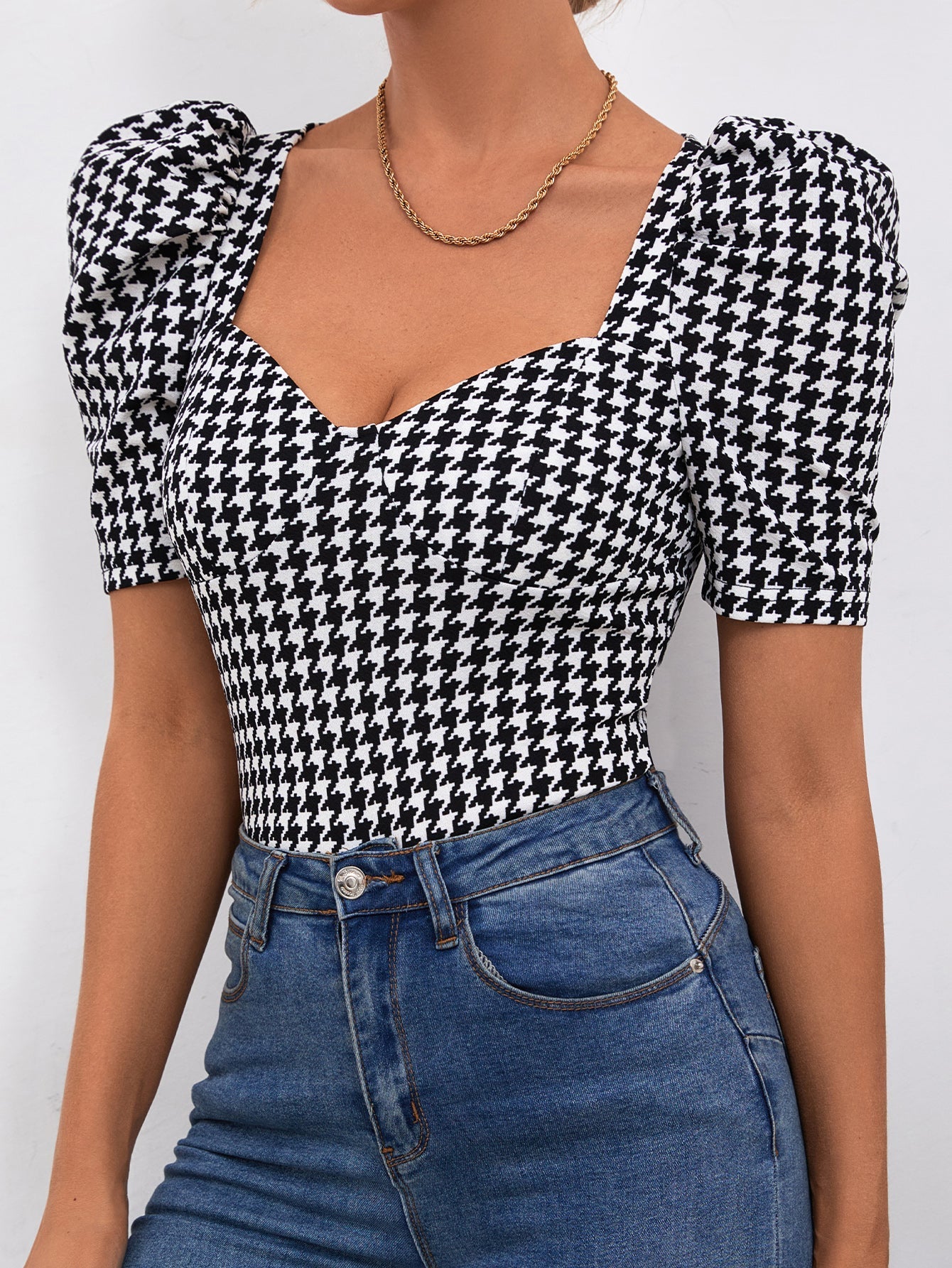 Sweetheart Neck Puff Sleeve Houndstooth Fitted Tee Sai Feel