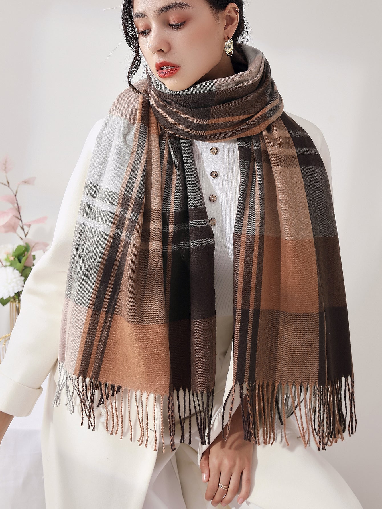 Tricolor Plaid Fringe Hem Scarf Sai Feel