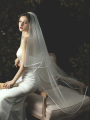 Two-tier Stylish Classic Wedding Veil Chapel Veils with Solid Tulle Sai Feel