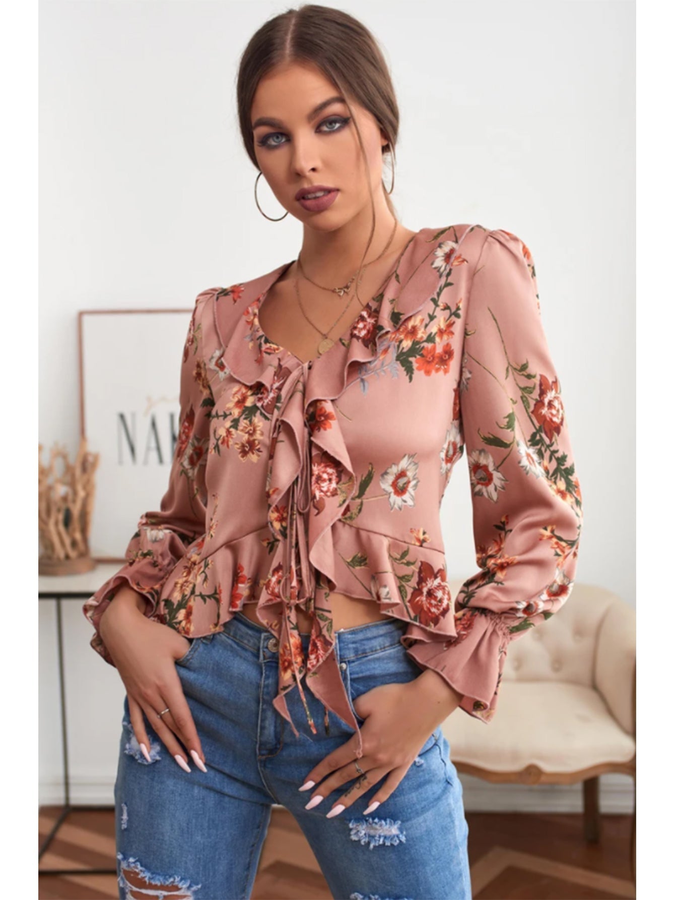 V-NECK RUFFLED FLORAL LONG SLEEVES BLOUSE Sai Feel