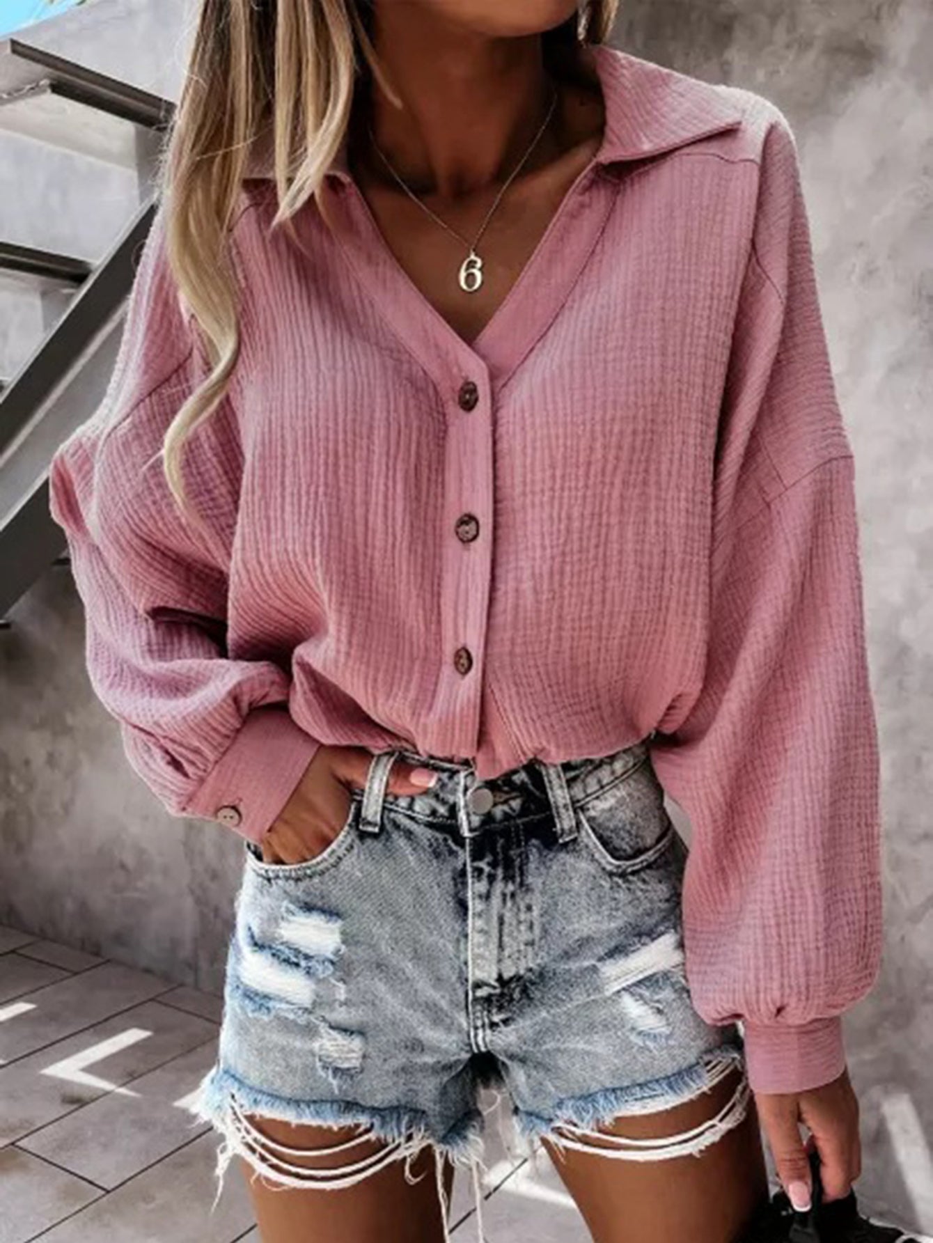 V-neck lantern sleeve top simple shirt Sai Feel