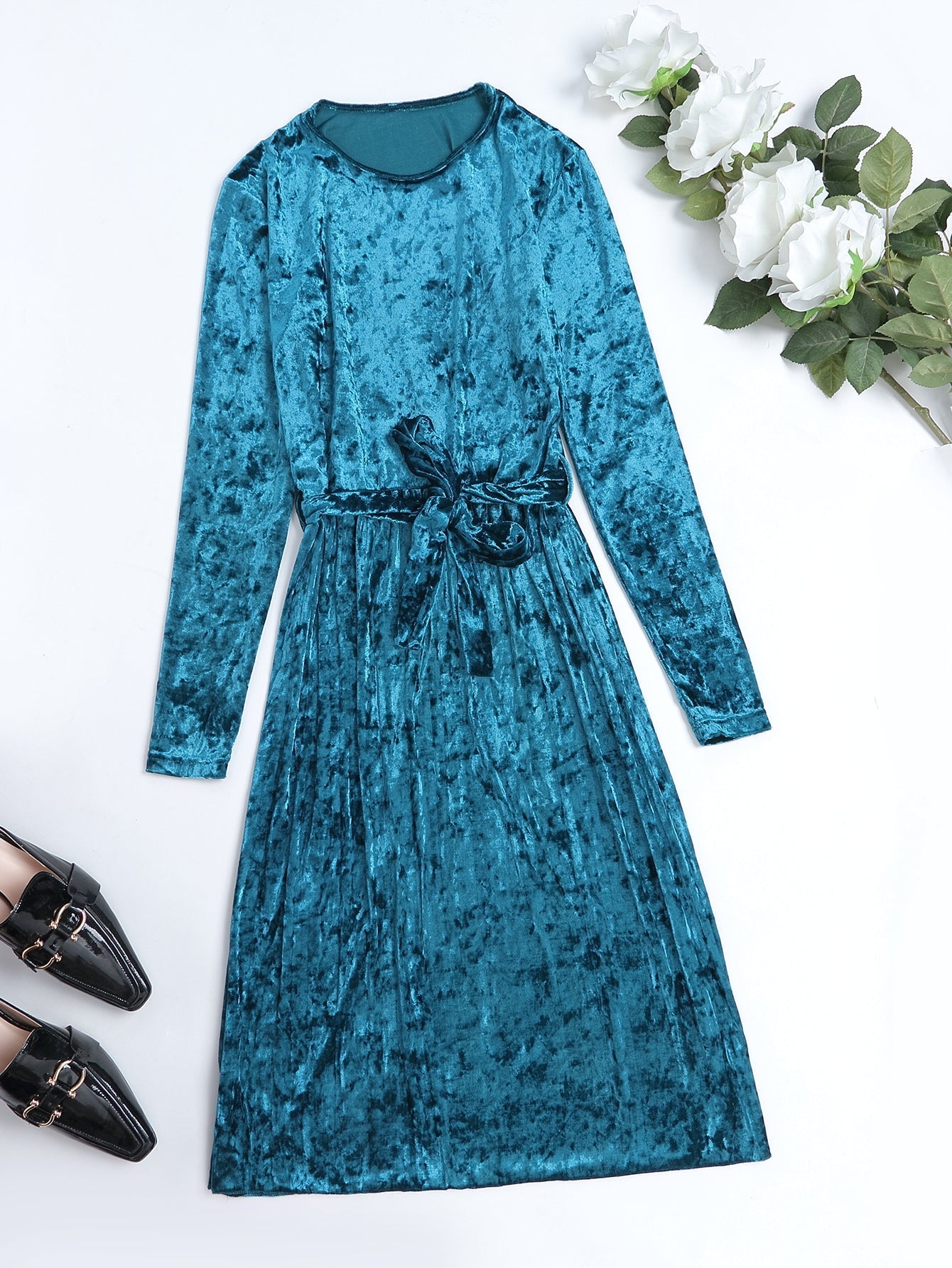 Velour Long Sleeve Dress with Wasit Tie Sai Feel