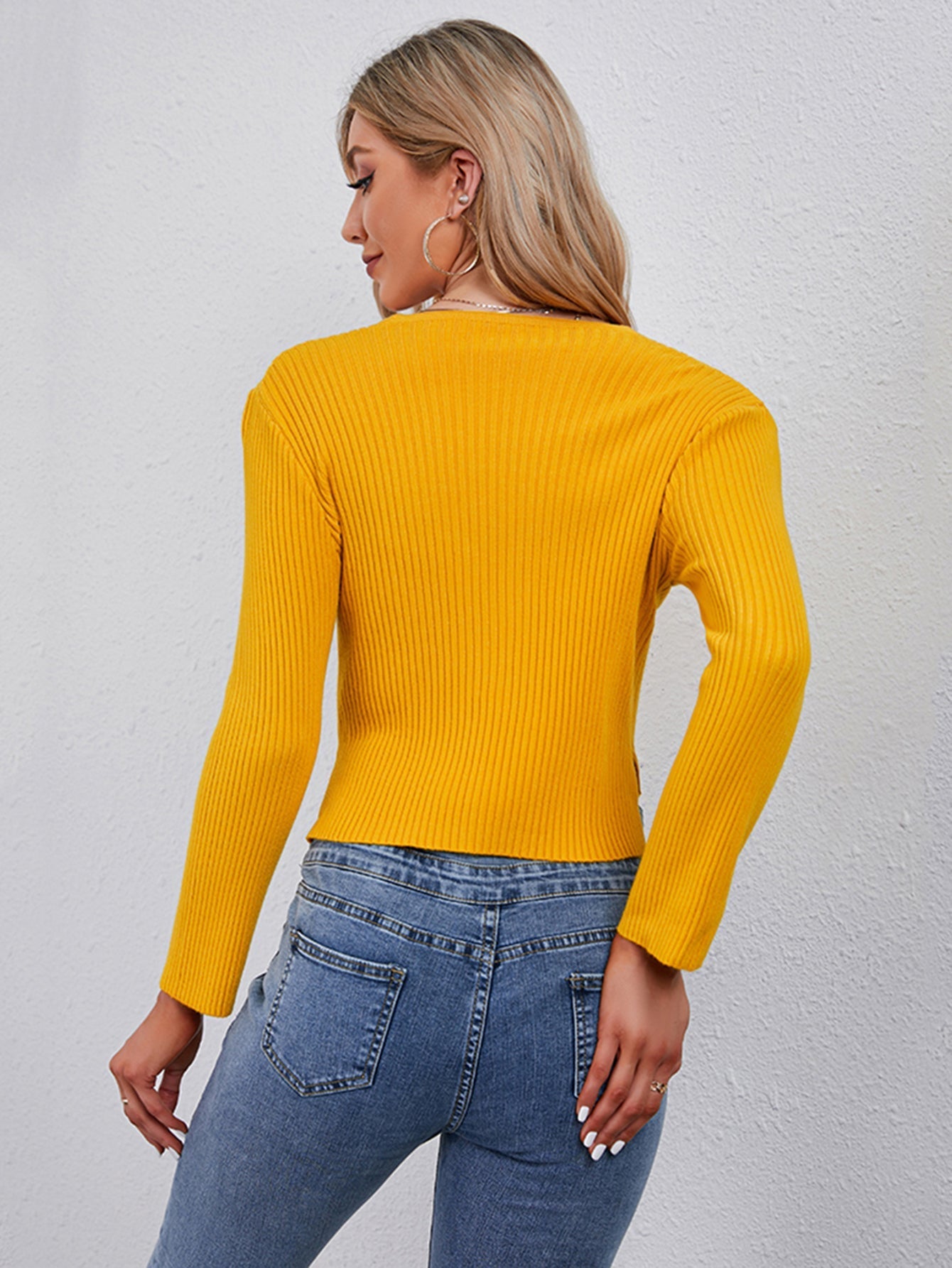 Versatile short long sleeve solid color short sweater Sai Feel