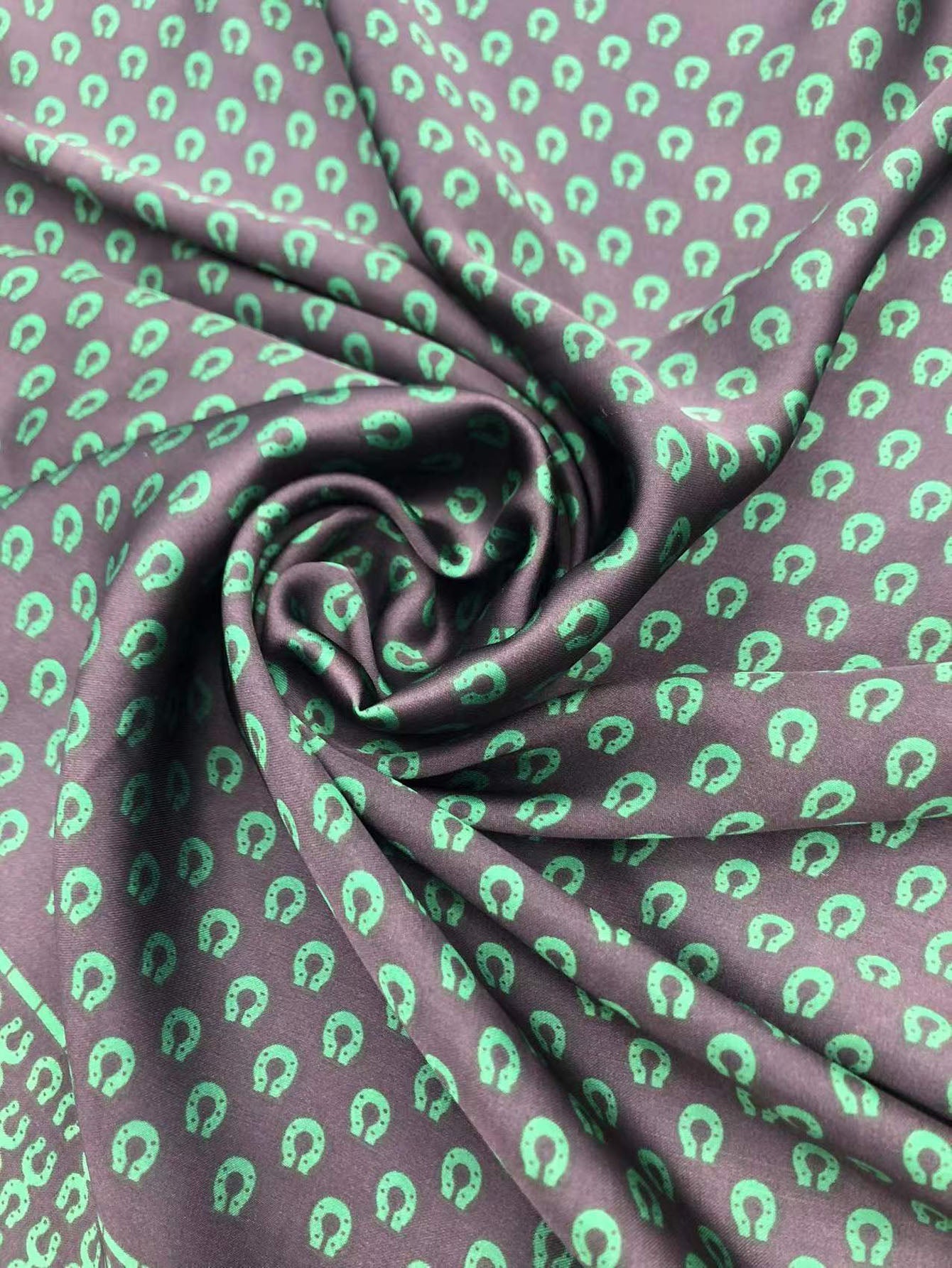 Vintage silky scarf Sai Feel