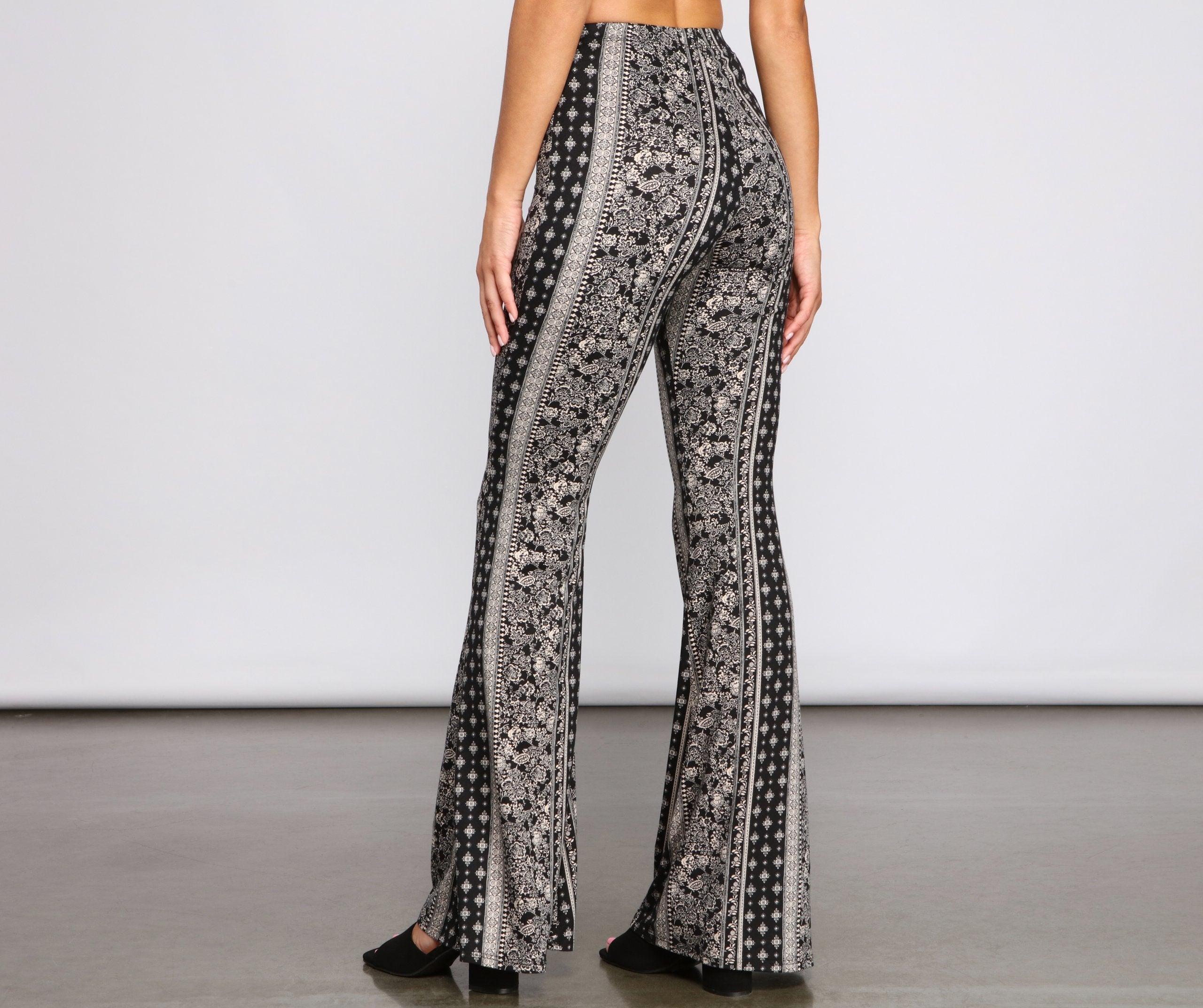 Wanderlust Beauty Flared Pants Sai Feel