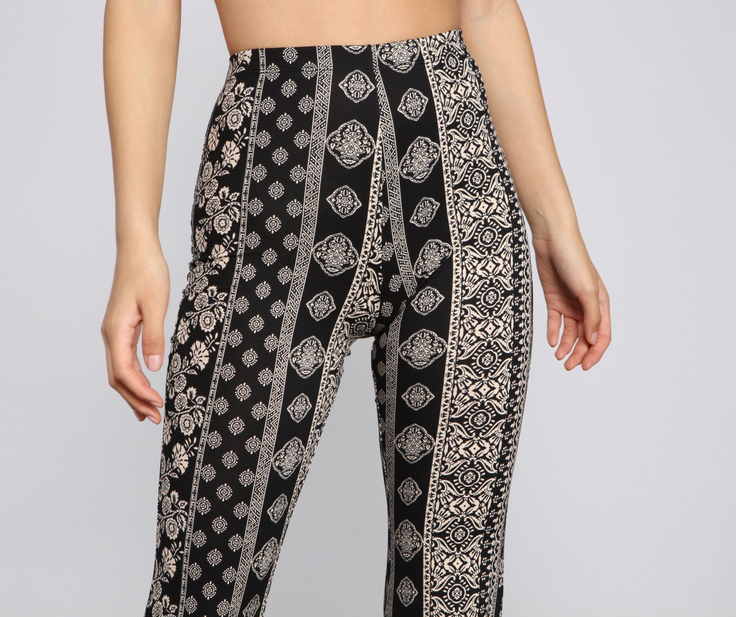 Wanderlust Beauty Flared Pants Sai Feel